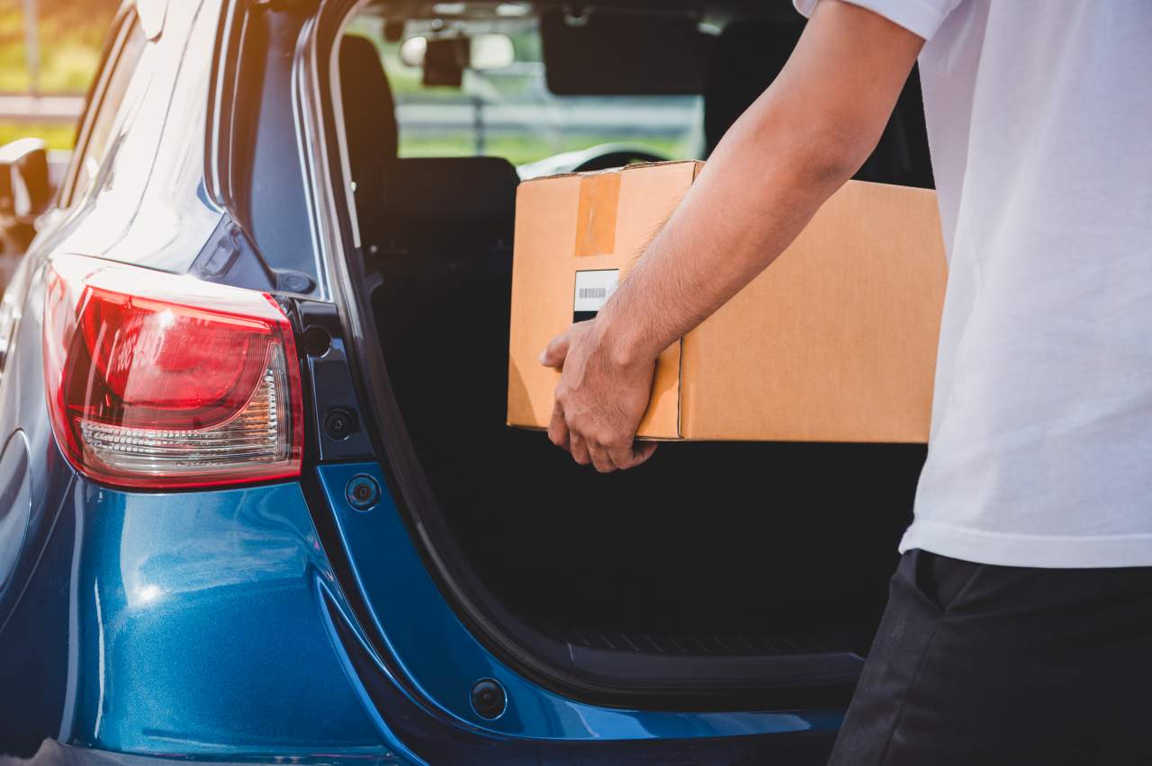 Distribuciones Cantelar ofrece distintos protectores de maletero para el coche