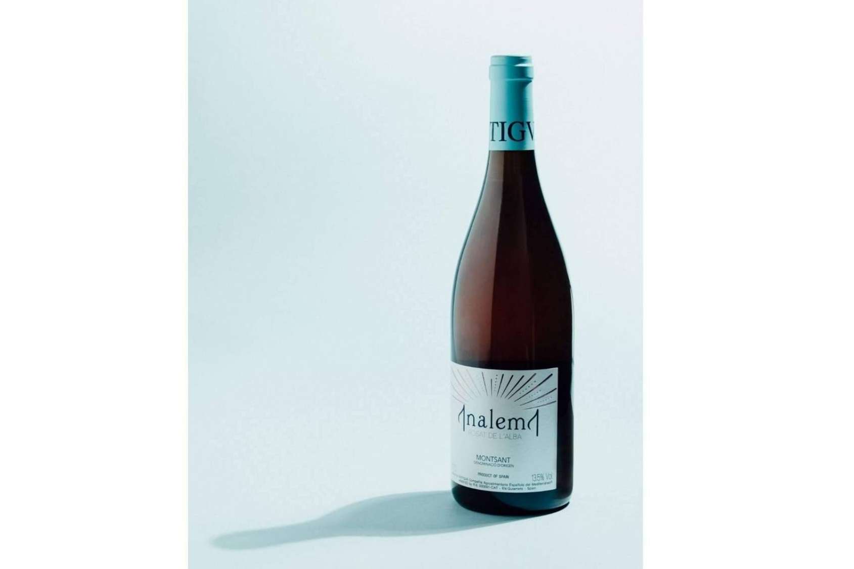 ¿Cómo hacer vino de diseño innovador? La experiencia de Antigva