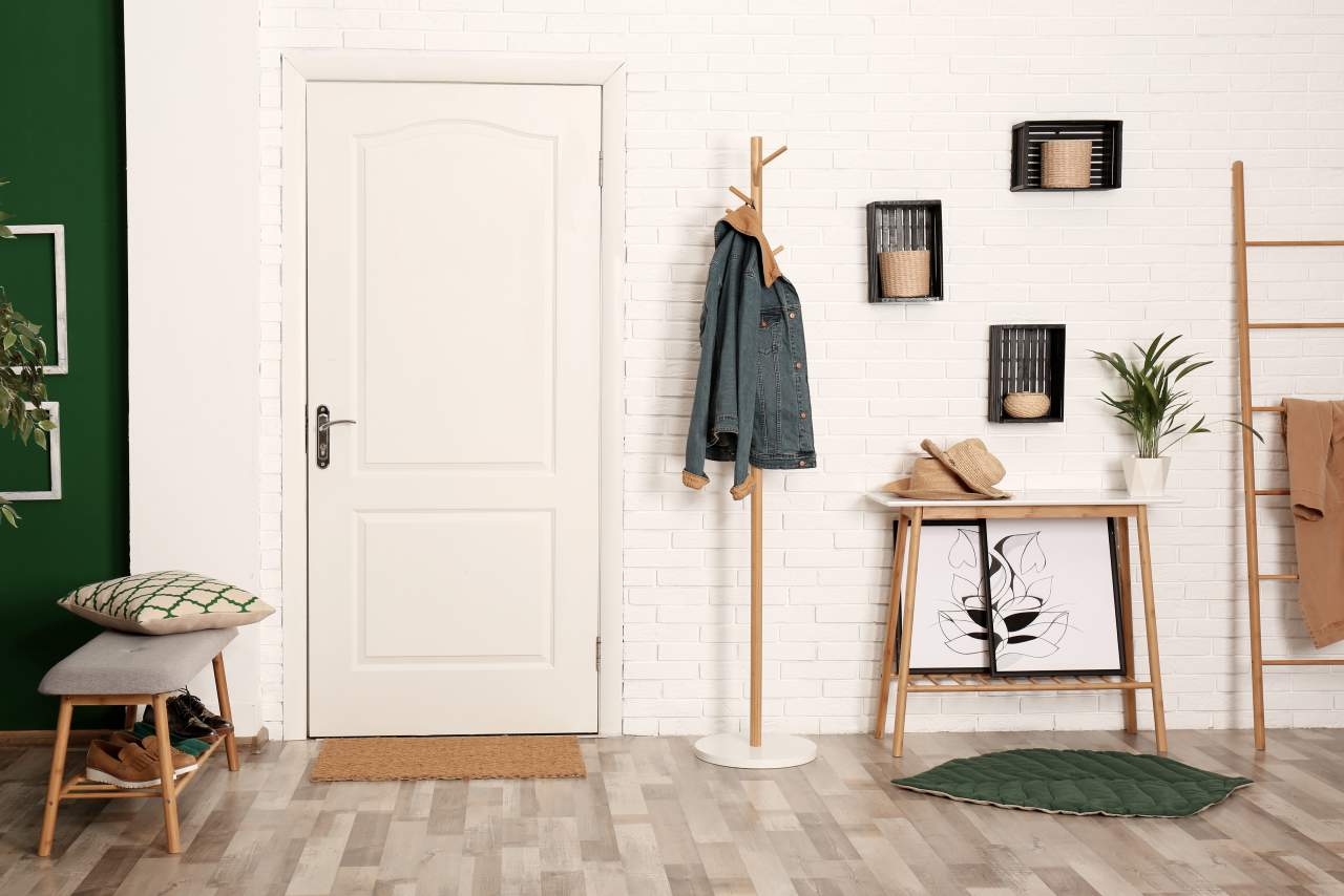 Las puertas blancas de interior de LosmaStudio son una de las opciones más utilizadas en la decoración del hogar