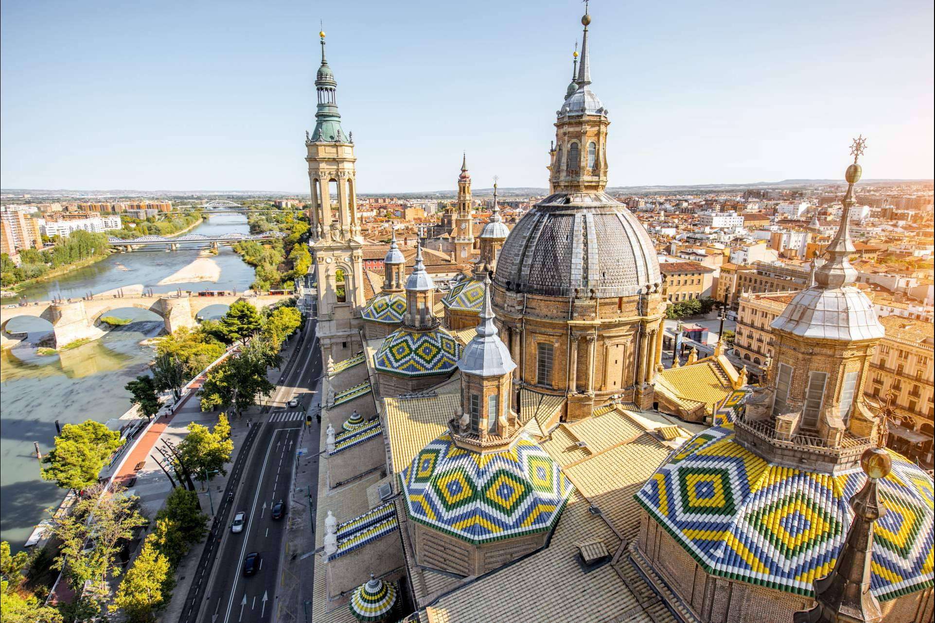 Promoción de la oferta turística y comercial de los municipios de España a través de Tiendetea
