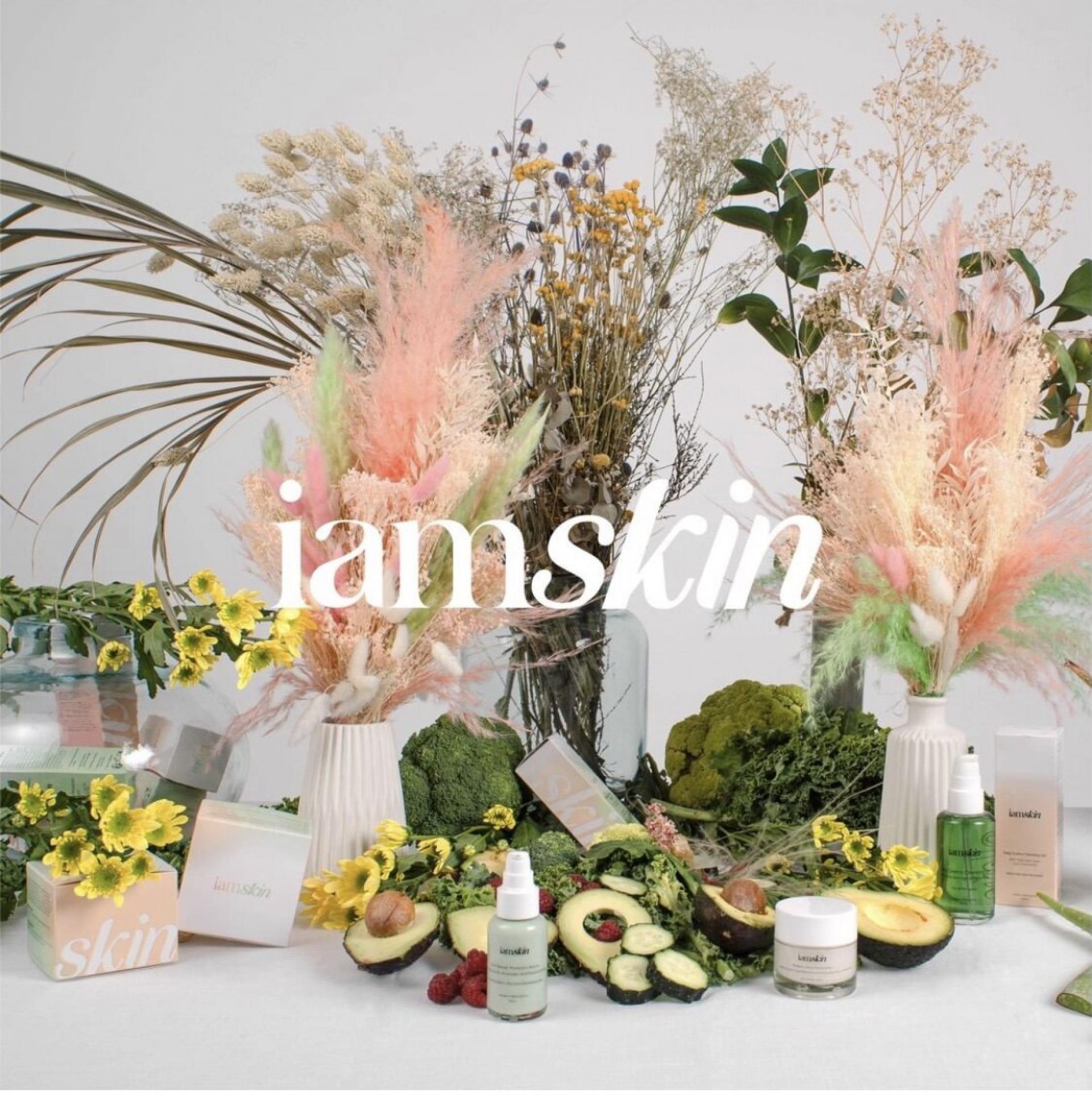 Iamskin apuesta por el cuidado de la piel y la belleza del optimismo