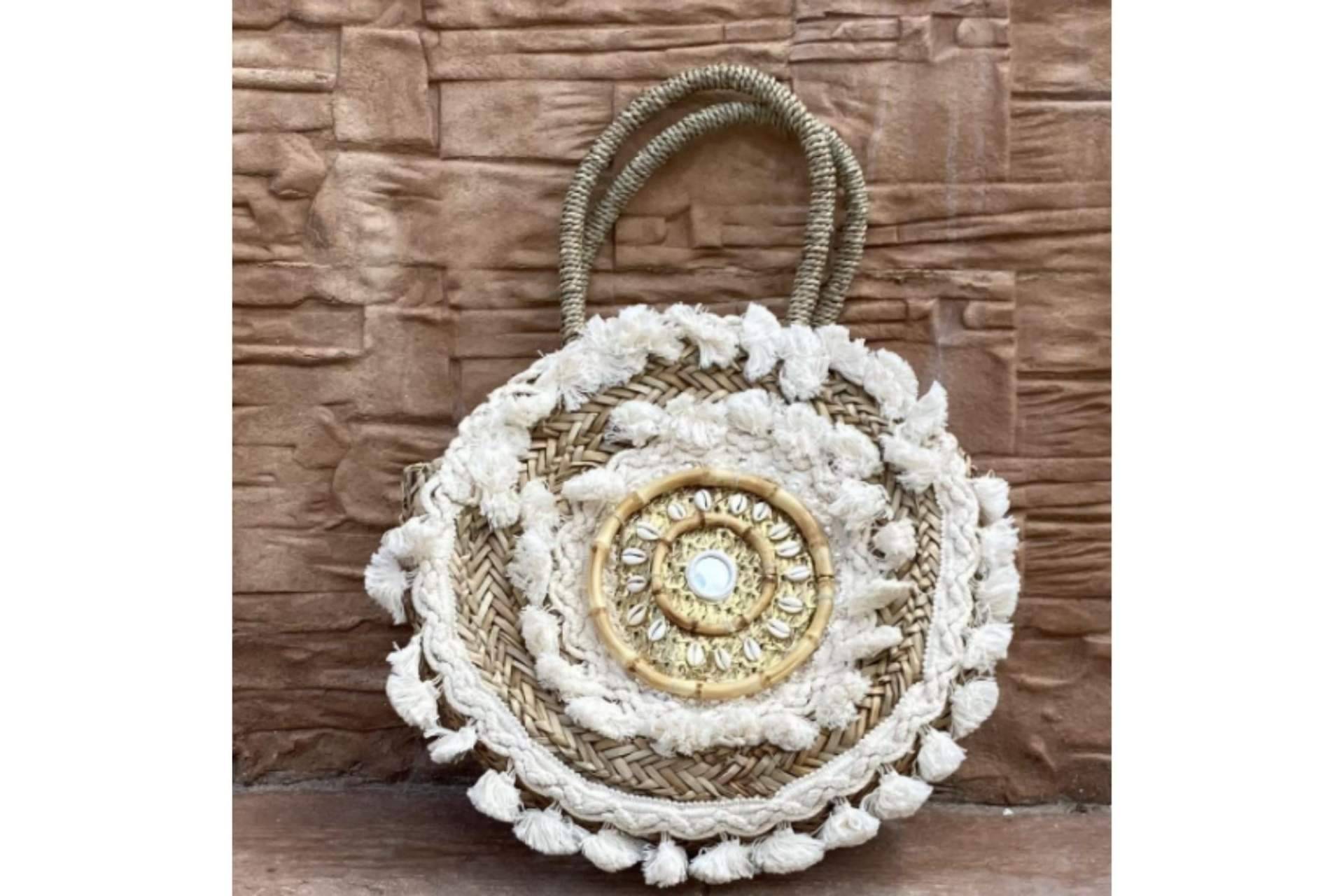 Los capazos Boho de Lola Amara se consolidan como el complemento estrella del verano