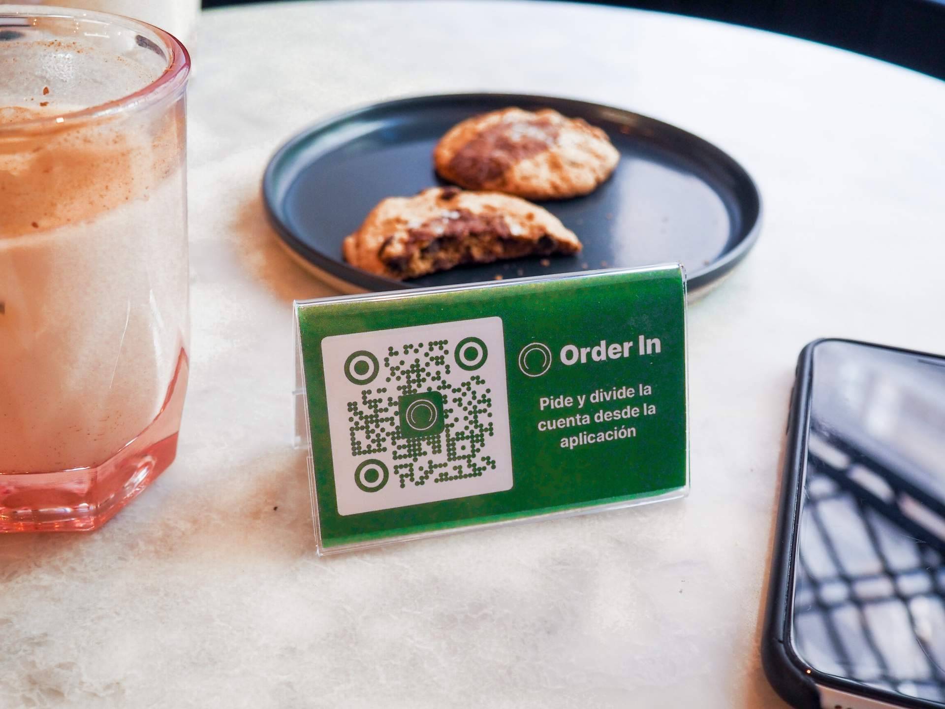 La carta digital QR con pedidos y pagos que reduce los tiempos de espera se llama Order In