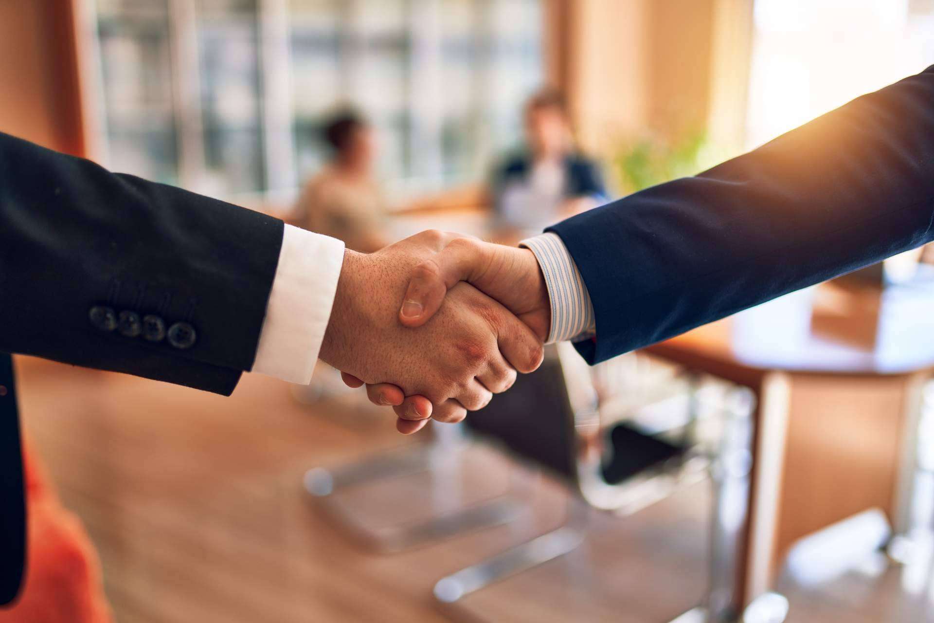 Ackermann & Schwartz: equipo de abogados especializado en asesorar a clientes sobre los aspectos legales de sus negocios y necesidades