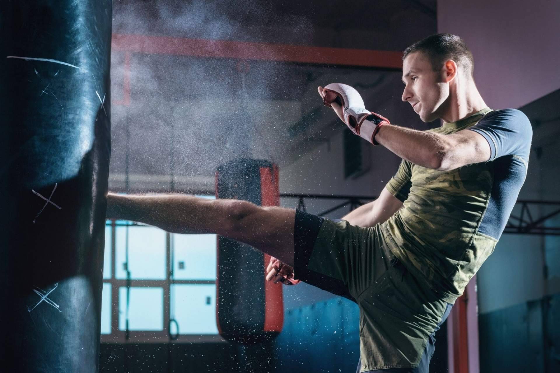 Kick Boxing: técnica marcial para tonificar el cuerpo en Escuela de Artes Marciales Mugendo Vallcarca