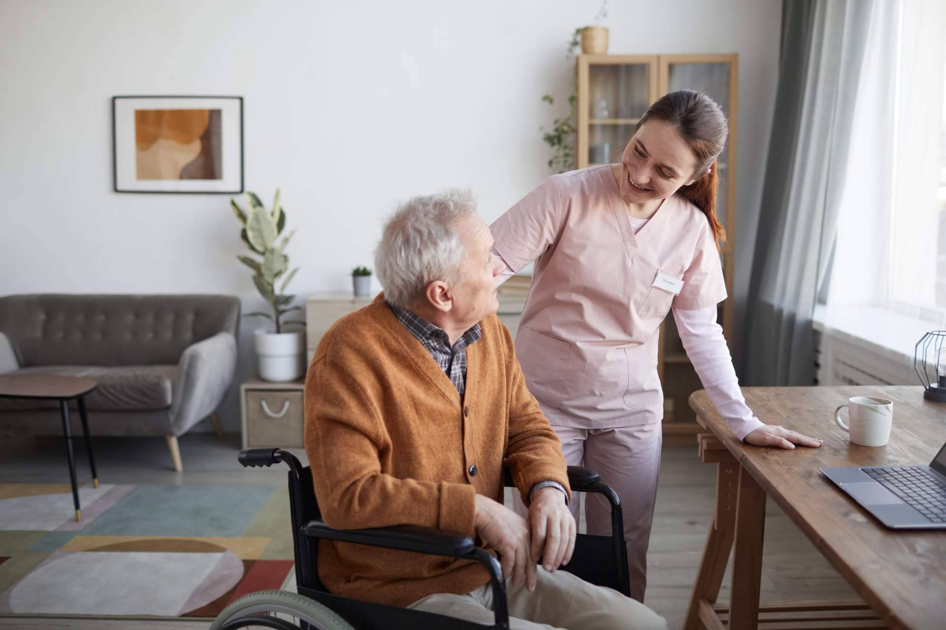 GransLiving: ¿Cuál es la alternativa para encontrar residencias y centros para personas mayores?