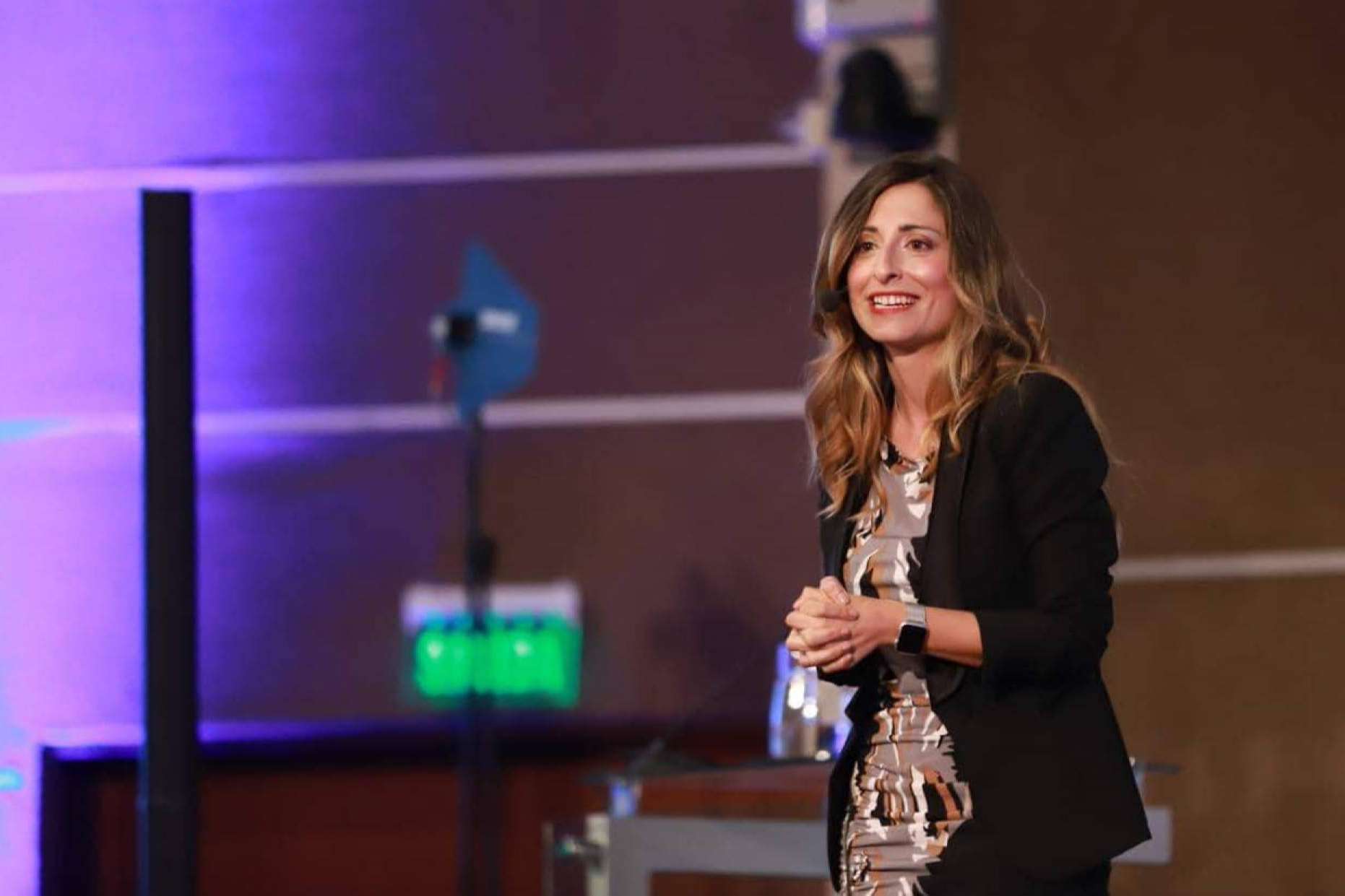 Los consejos para hablar en público como habilidad para avanzar en la carrera profesional, según Mónica Galán Bravo