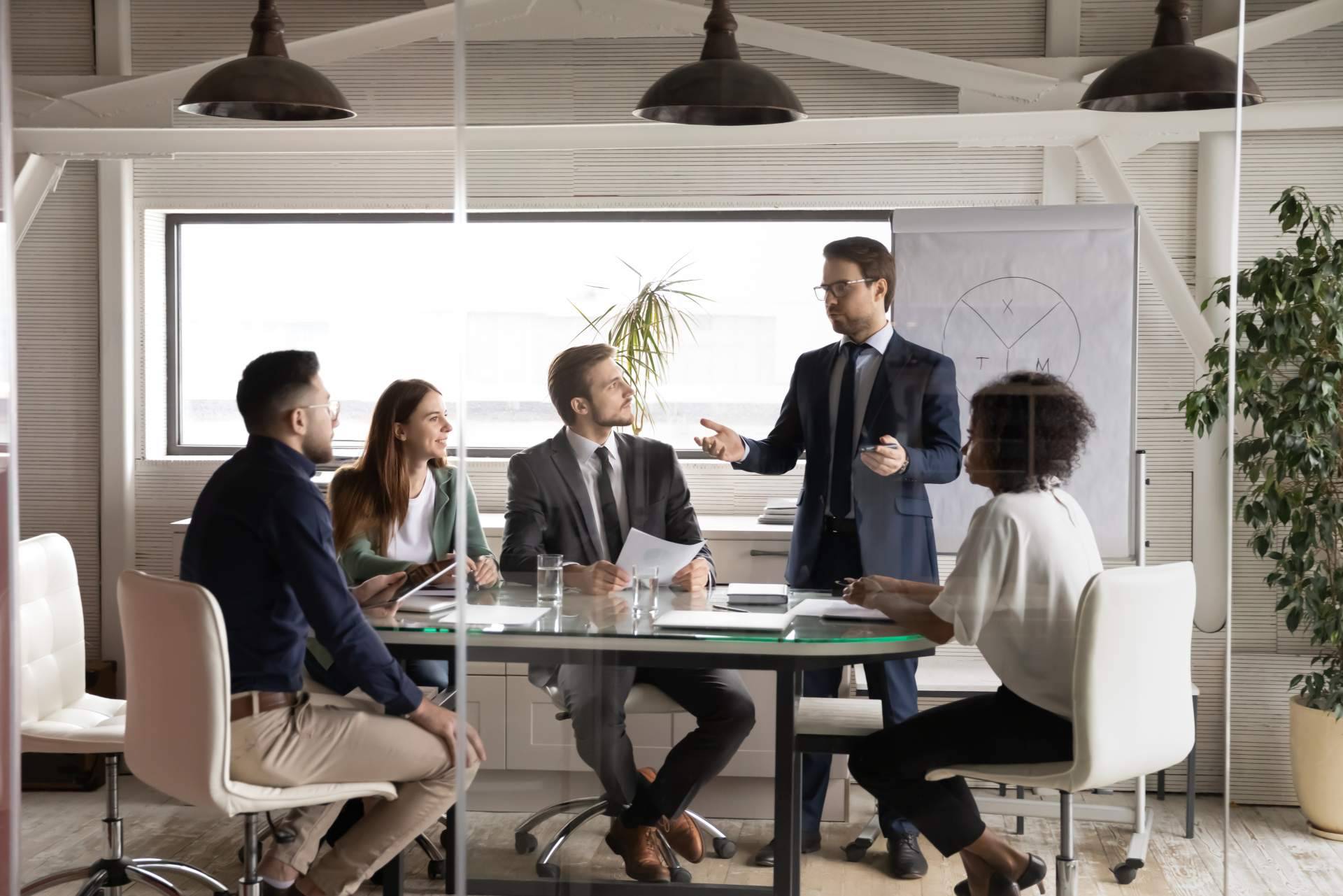 Especializado en generar resultados aparece el perfil profesional del interim manager