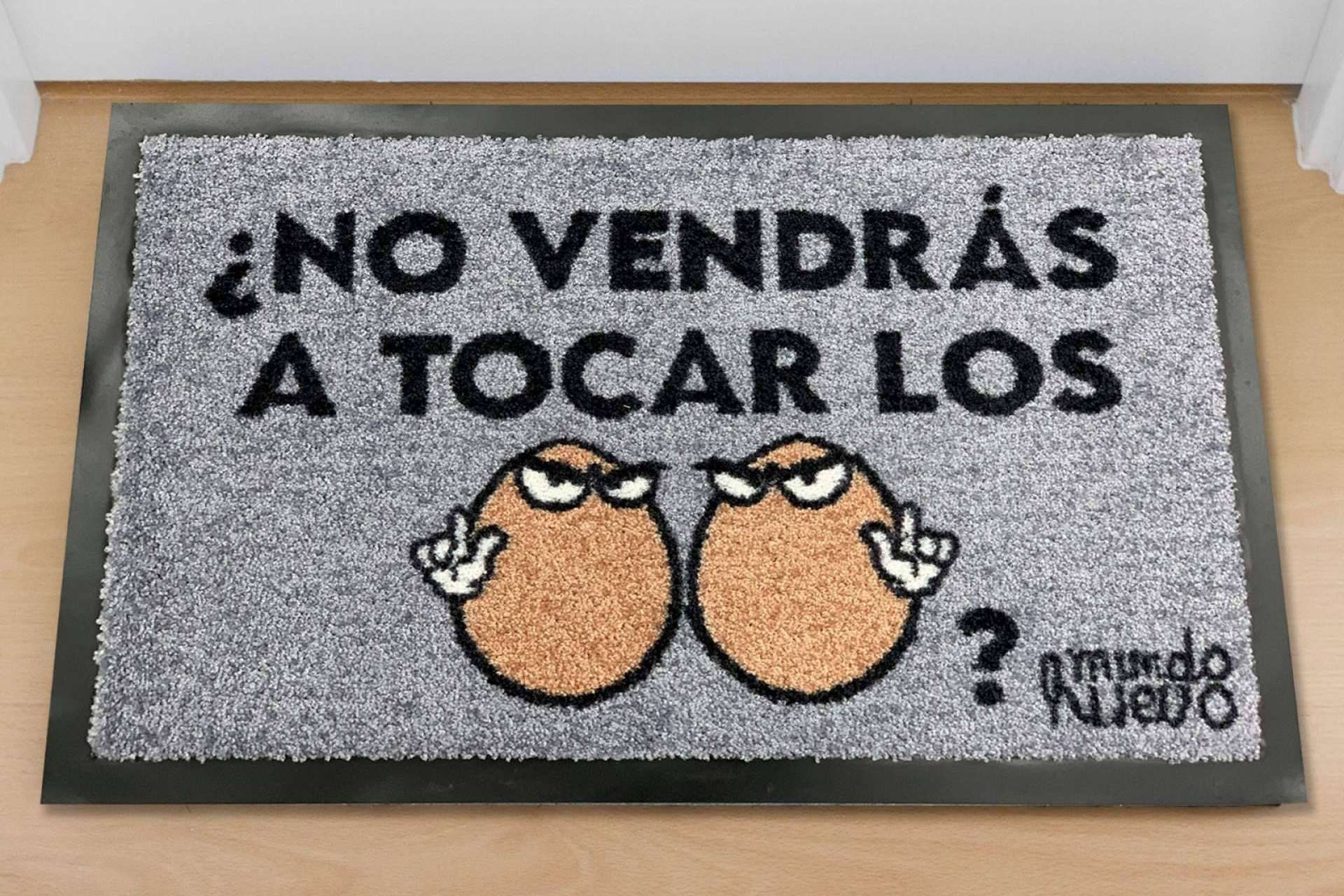Mundohuevo y su extenso catálogo de felpudos originales para el hogar