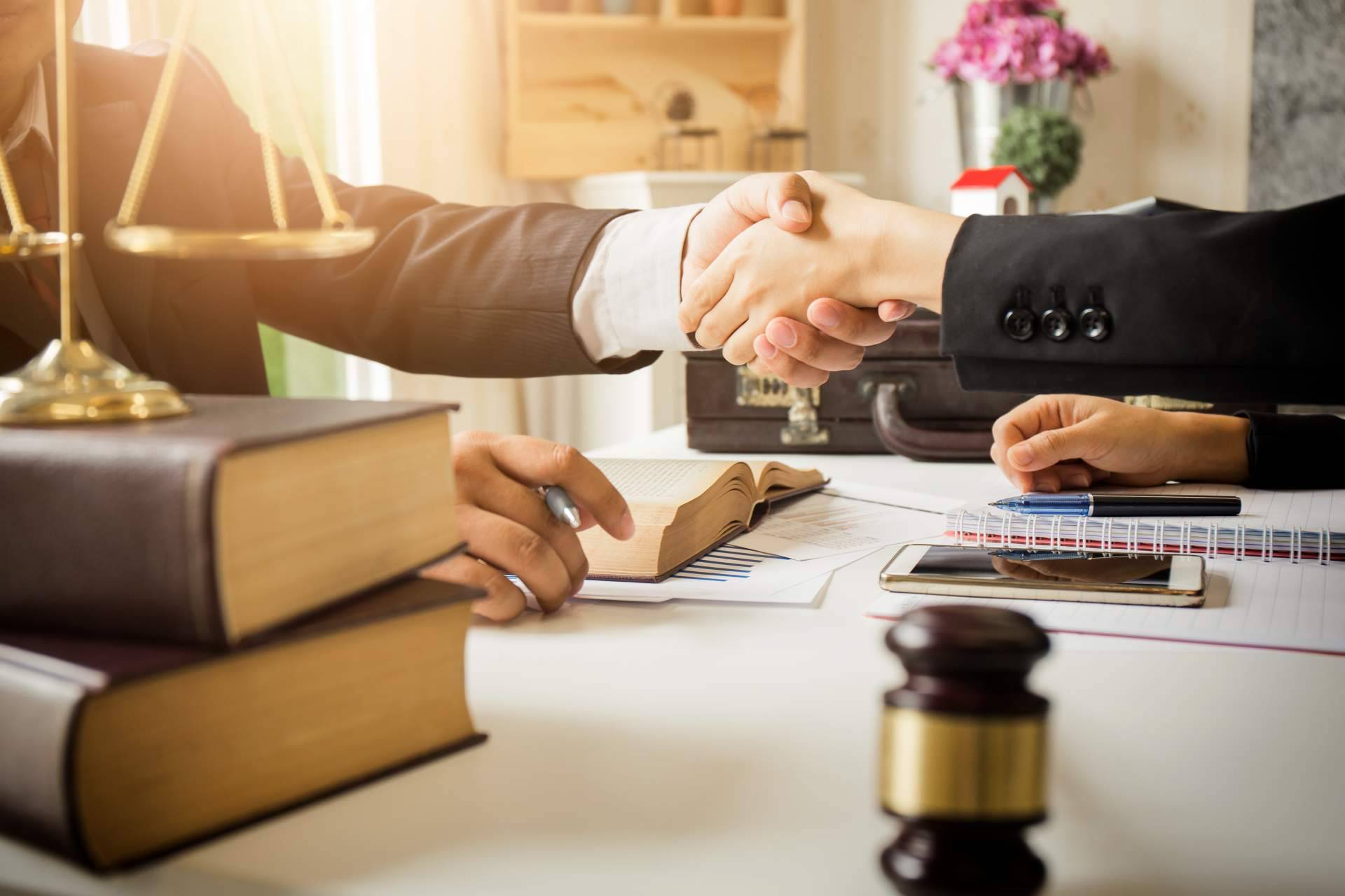La importancia de contar con expertos a la hora de realizar la división judicial de la herencia: Villaquirán Abogados