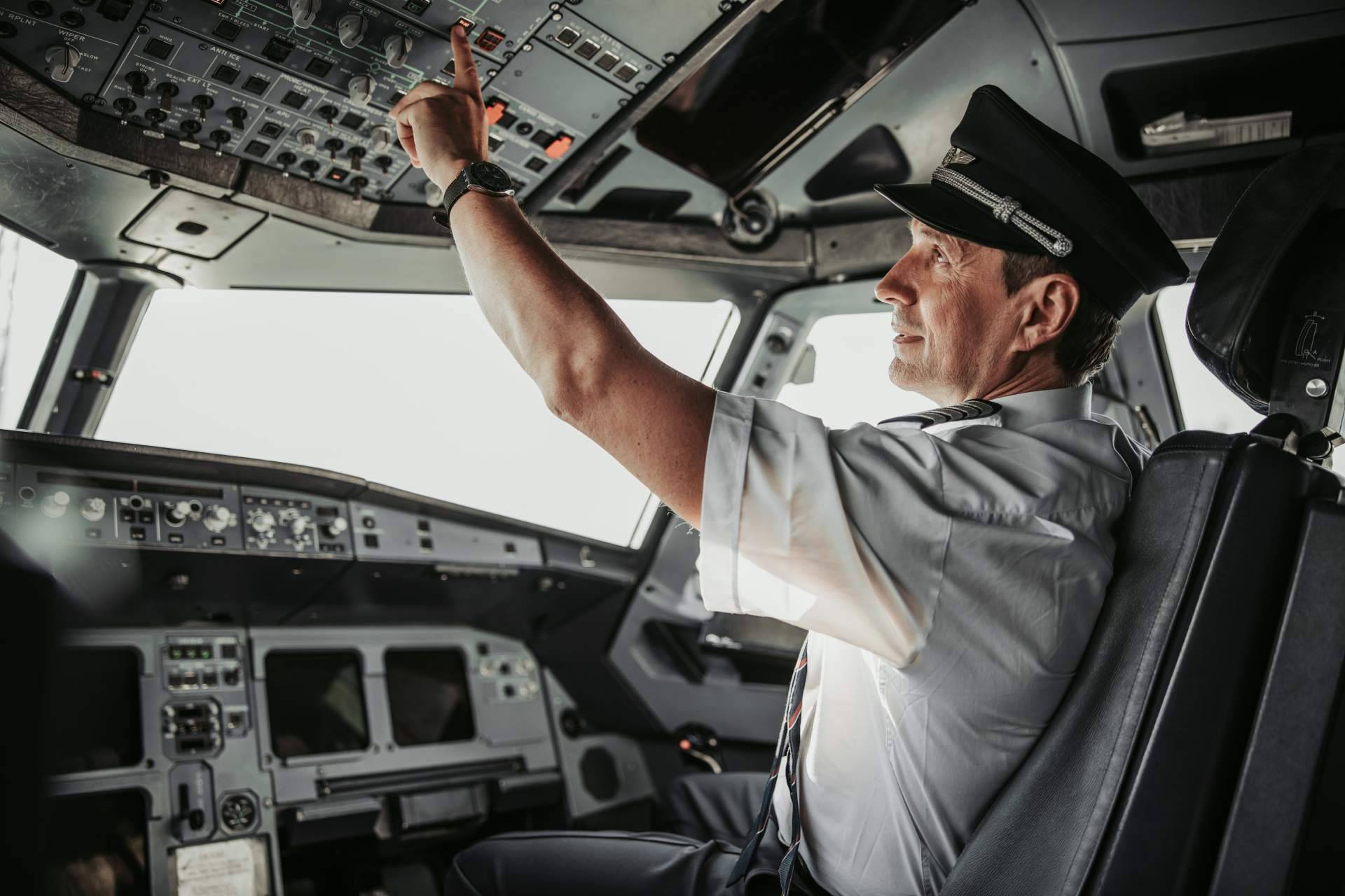 Formarse en aviación: el curso de piloto privado en LeonAvia
