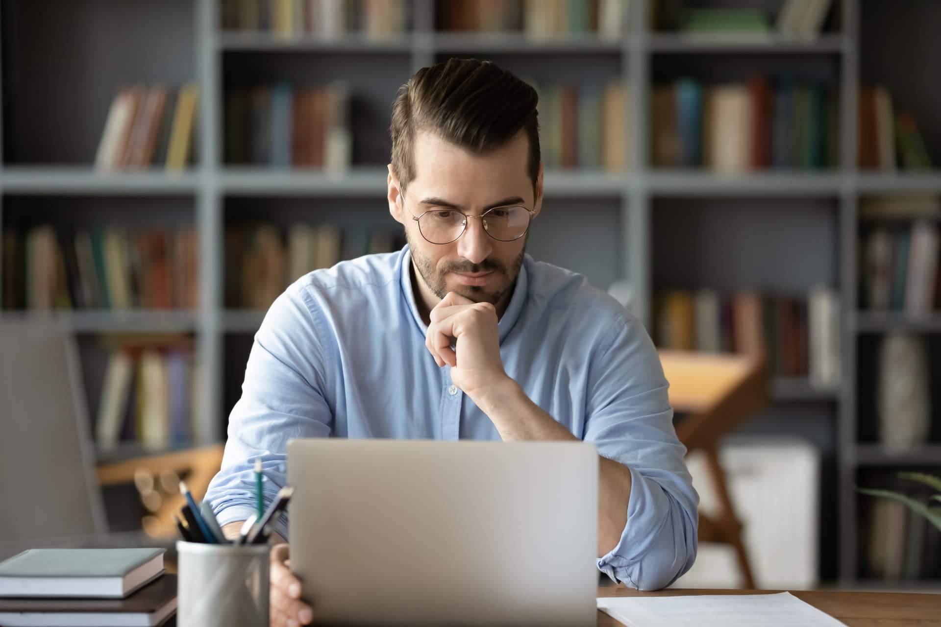 La opción gratuita y en español del Turnitin: el software antiplagio de Ayuda Universitaria