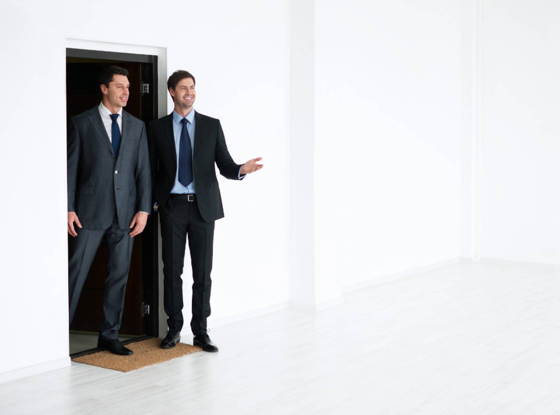 Las ventajas de comprar con un agente inmobiliario: Elba Invest Inmobiliaria