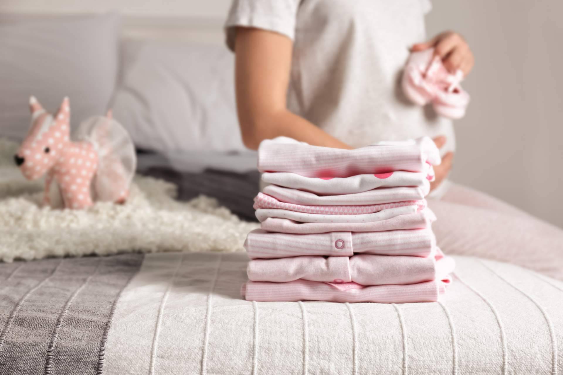 Empieza la nueva temporada otoño e invierno de ropa de bebé online: ¡Sí al color y al estilo!