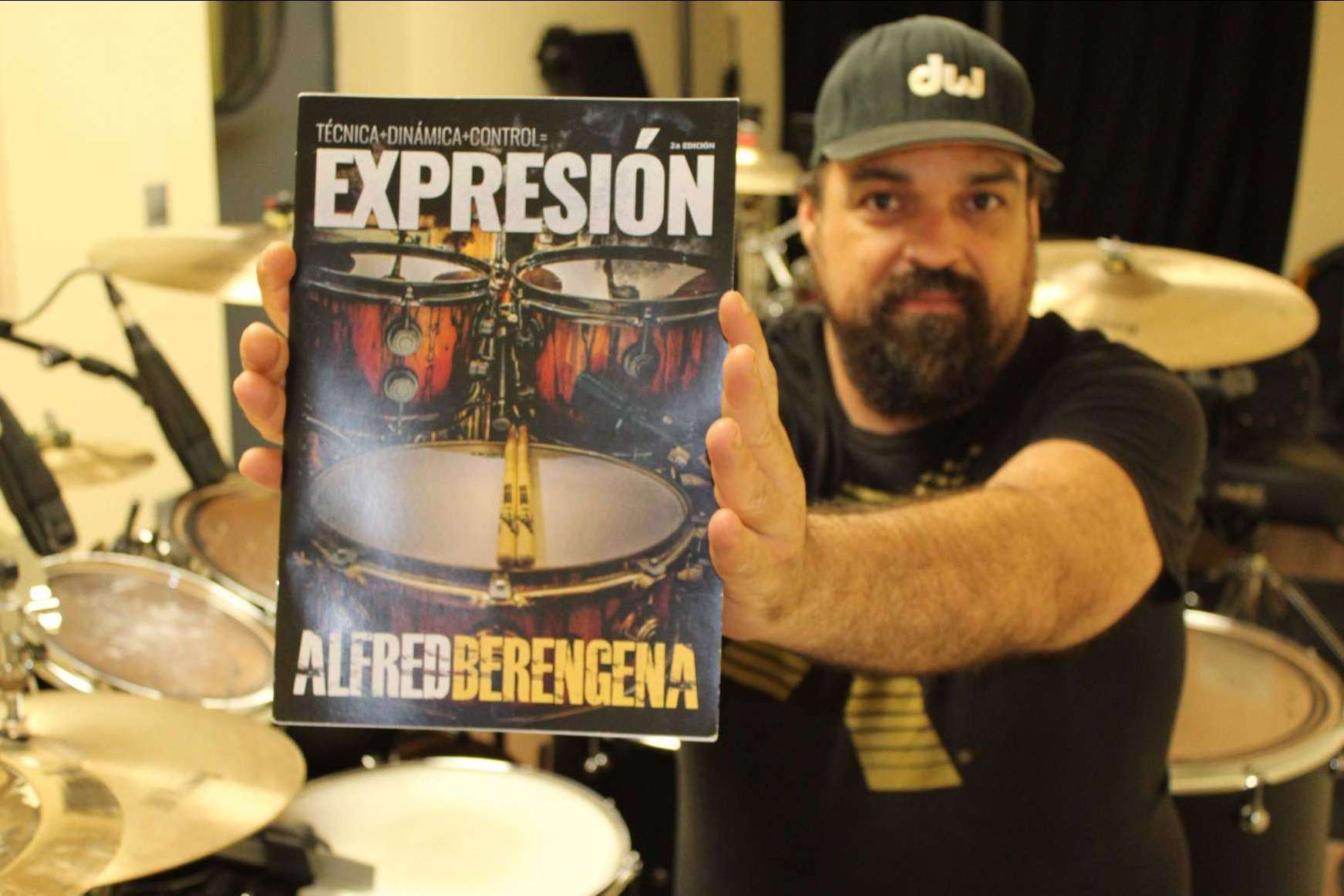 La primera edición de EXPRESIÓN, el último libro de batería de Alfred Berengena, agotada en un año