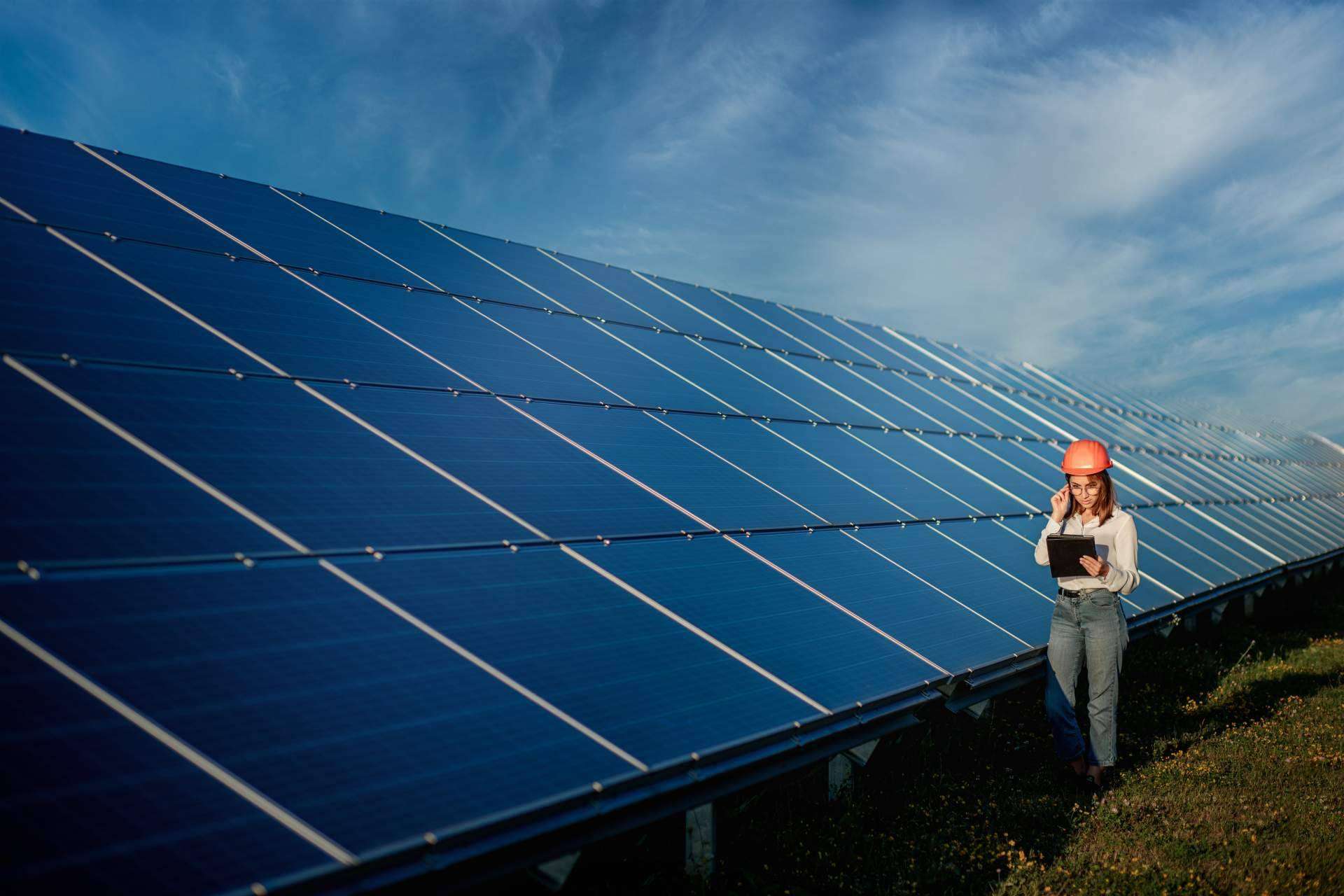 Ingeniería MASRED: la apuesta de las industrias por las placas fotovoltaicas
