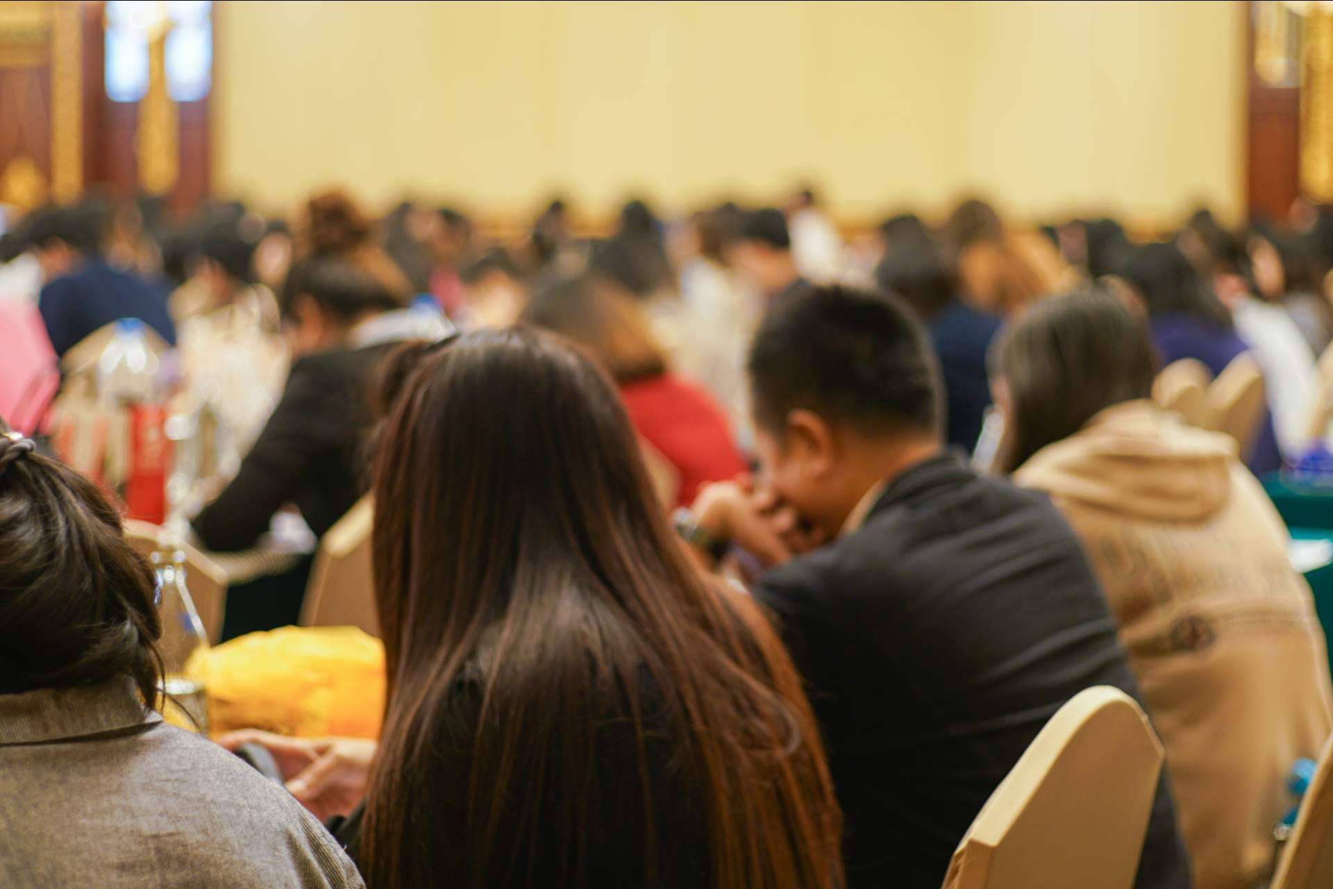 Los eventos híbridos que combinan la modalidad virtual con la presencial de Kopernico Eventos