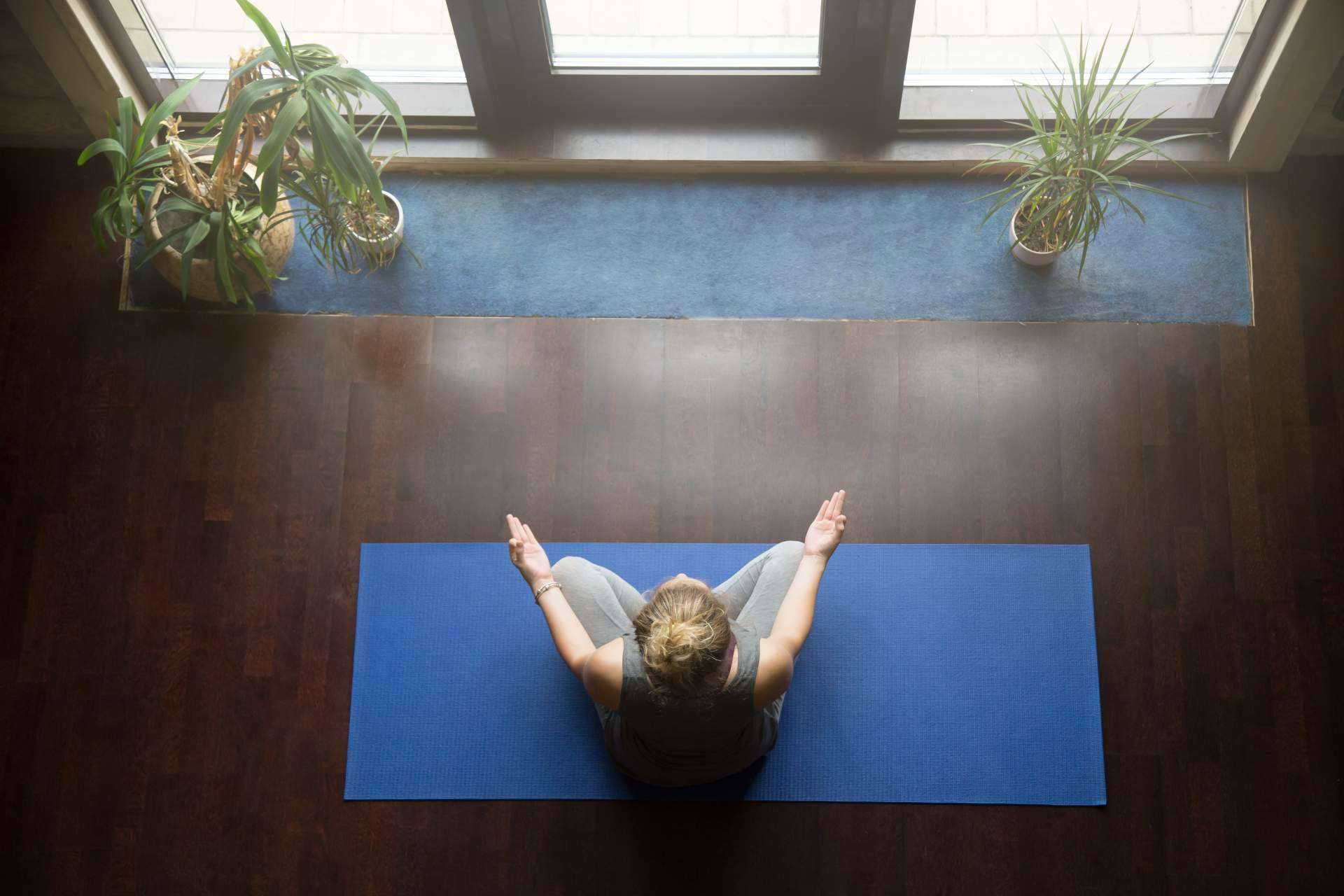 ¿Dónde realizar cursos de meditación de forma presencial y online?, por Om Mindfulness