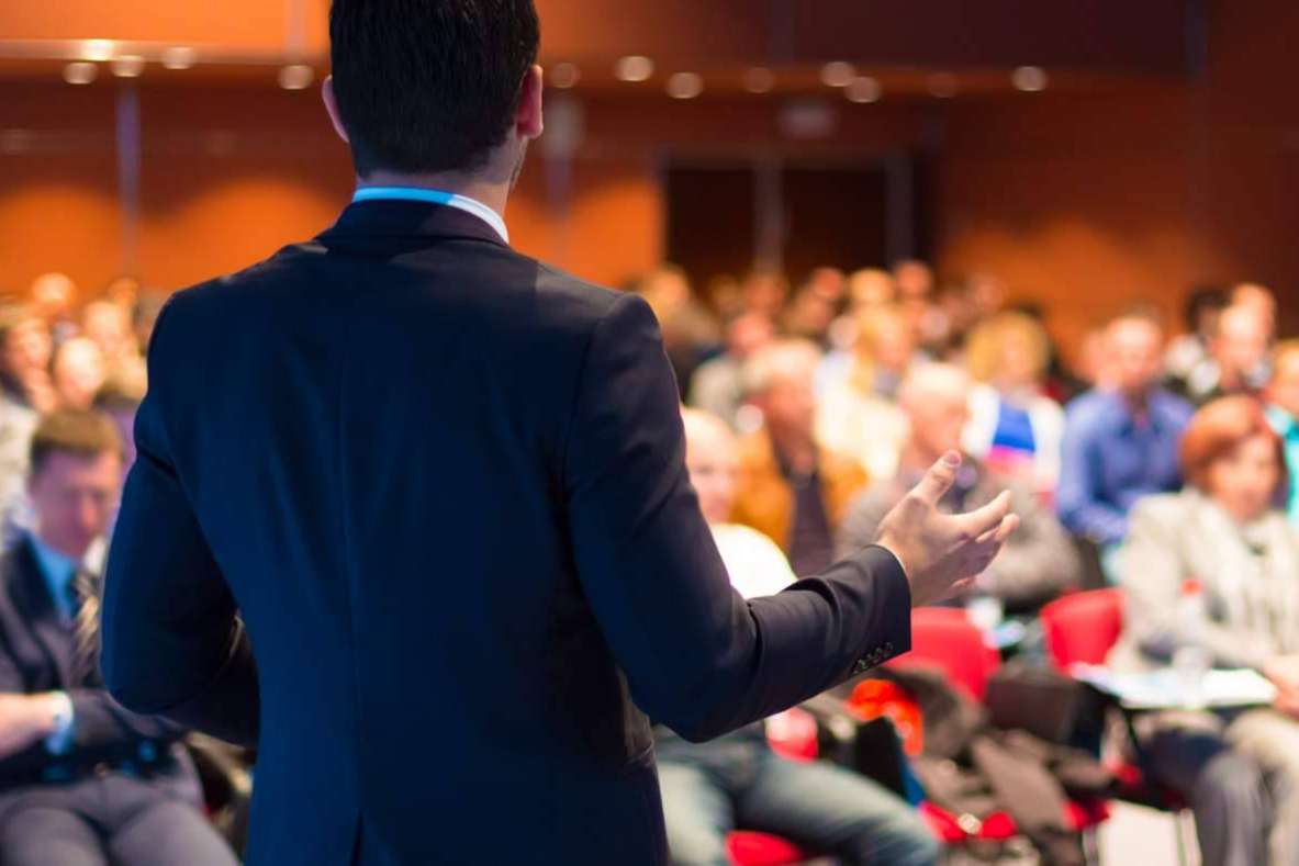 El evento de Coaching Cuántico contará con la participación de distintos ponentes para reflexionar sobre la relación con uno mismo, el amor propio y los procesos de transformación personal