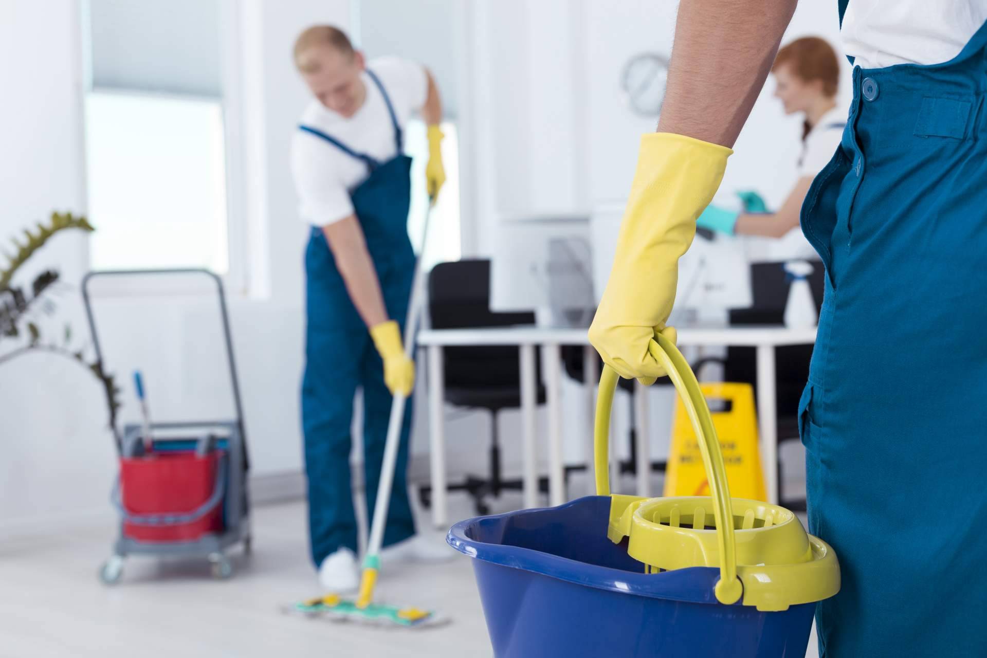 Servicio de limpieza a empresas, oficinas y locales en Madrid y Sevilla de la mano de la empresa Grupo Sileb