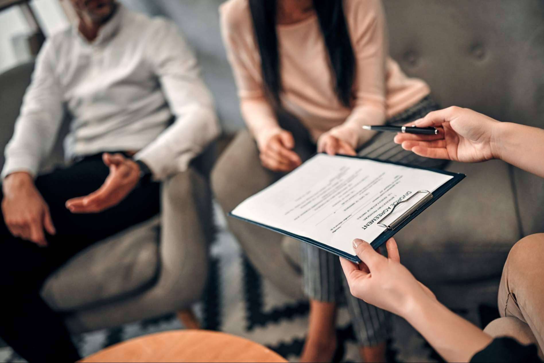 Abogados Cebrián garantiza una separación de mutuo acuerdo en Barcelona a precio barato con abogados especializados