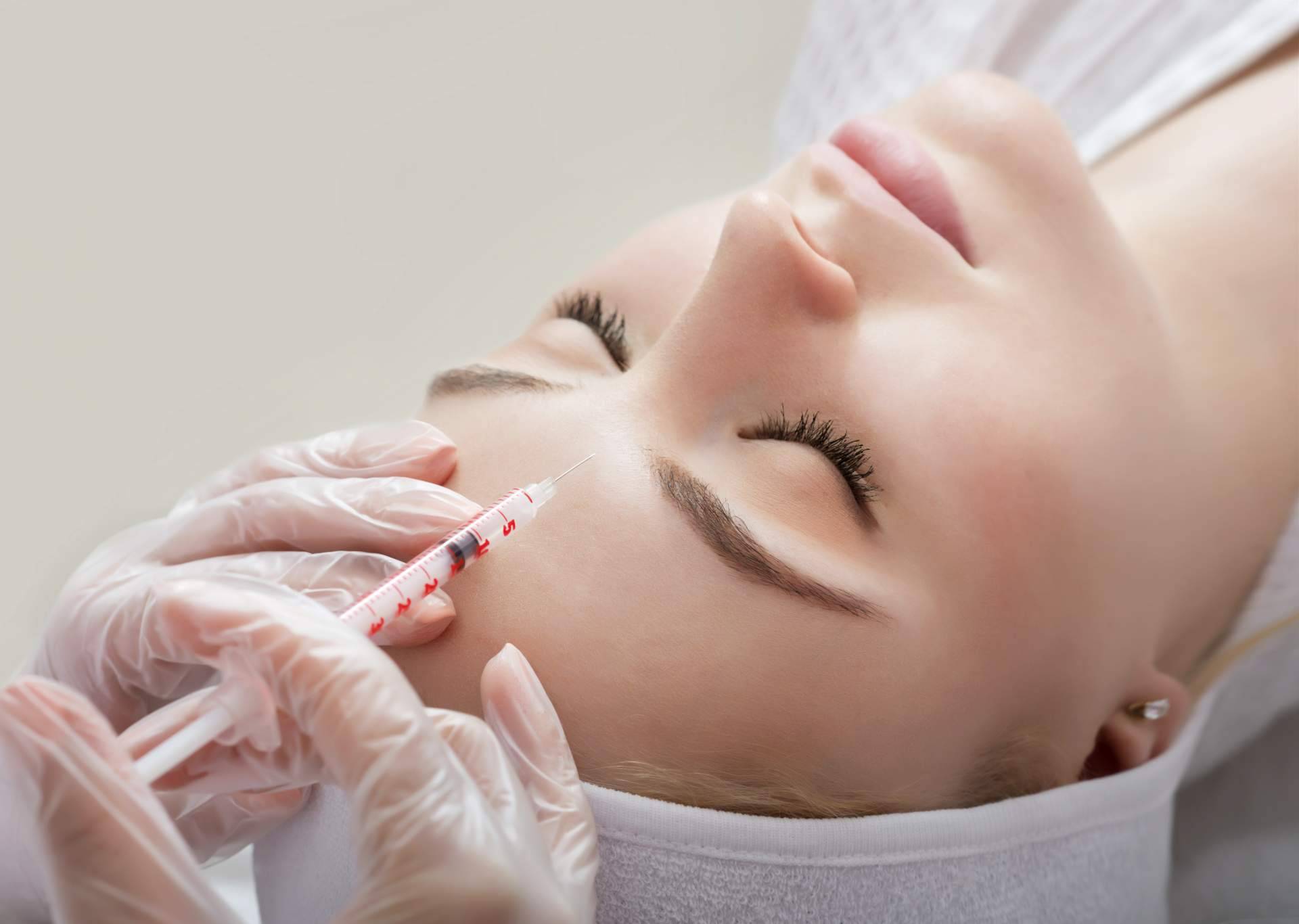 En Castellón, la Clínica de Medicina Estética Sánchez Peral ofrece el diseño de cejas con bótox