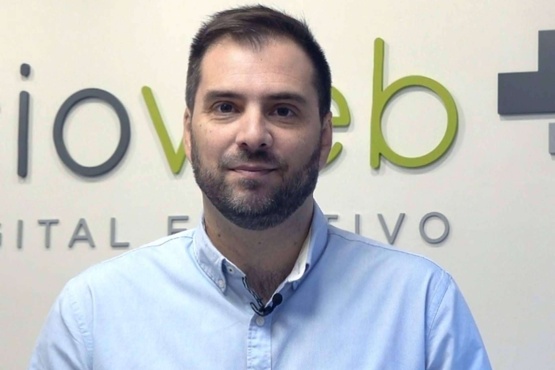 Infoproductos y asesoría del experto en marketing digital Francisco Rubio para impulsar el crecimiento de una empresa en internet