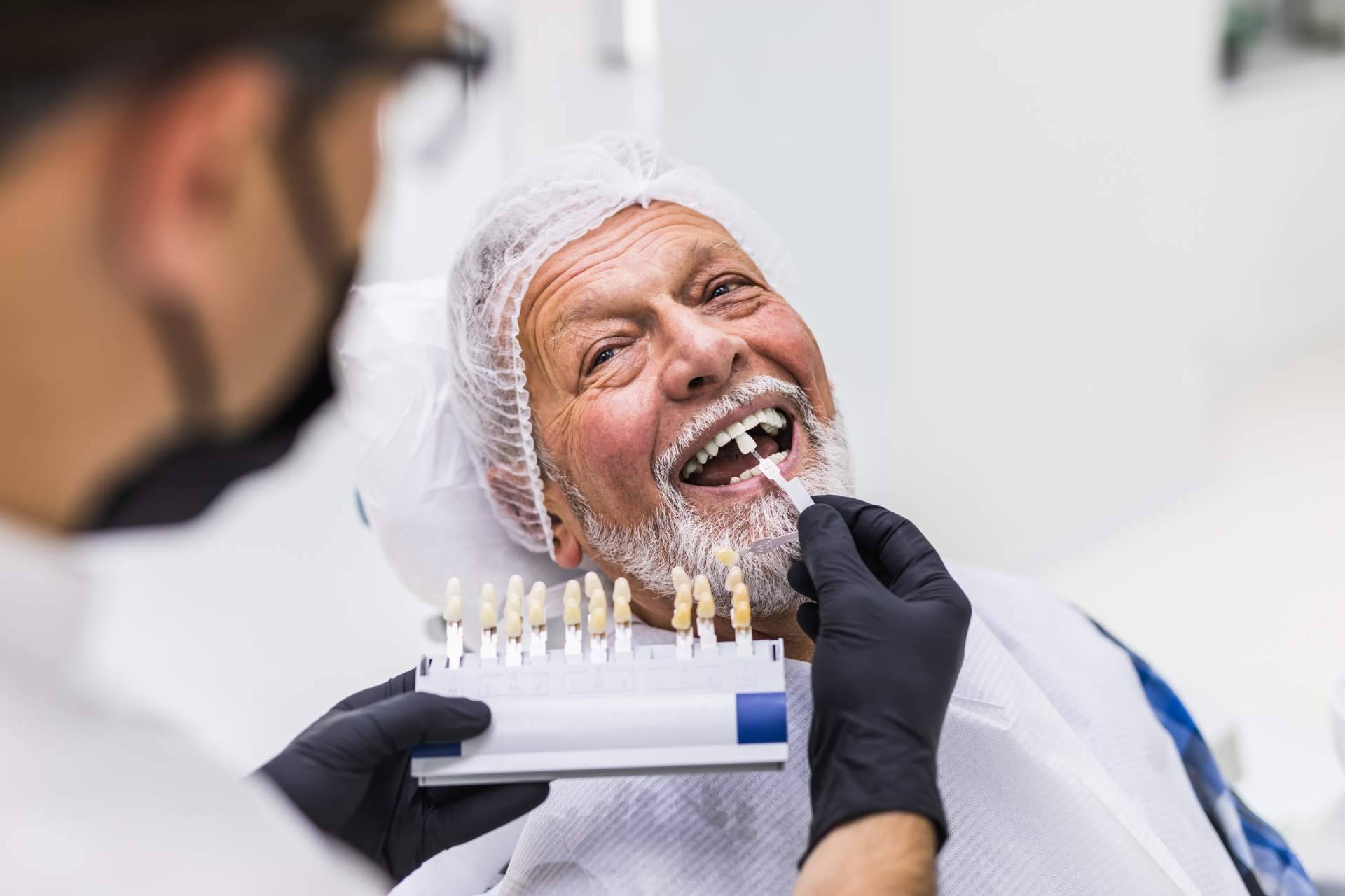 Implantes dentales innovadores con Clínicas Qualident en Hospitalet