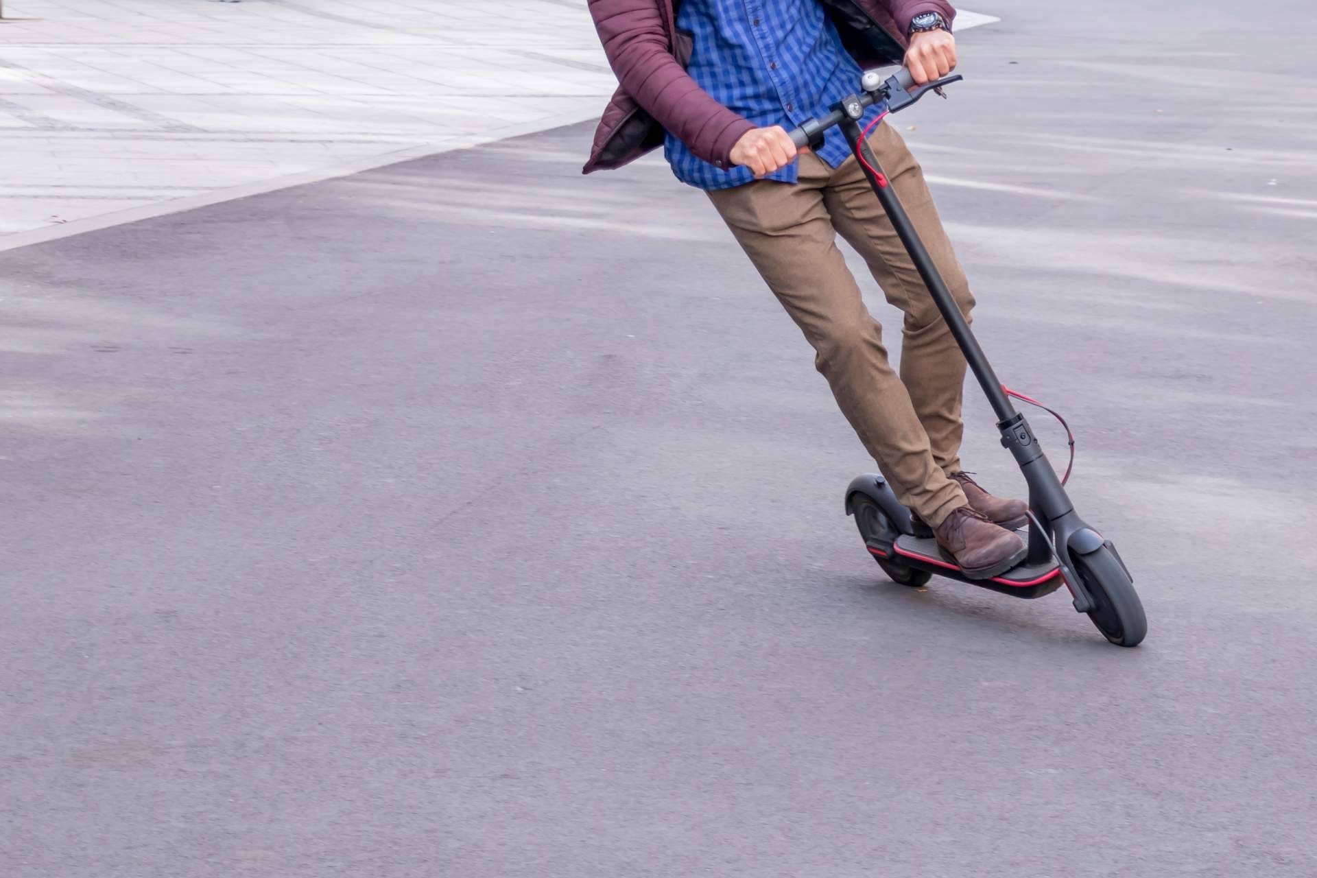 Talleres LYNX ofrece servicios de reparación batería patinete eléctrico