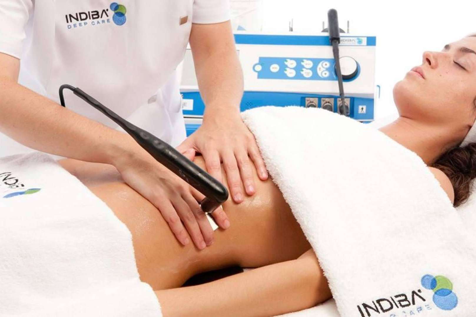 ¿Cuáles son las ventajas del método Indiba? por la clínica de medicina estética DeCastro