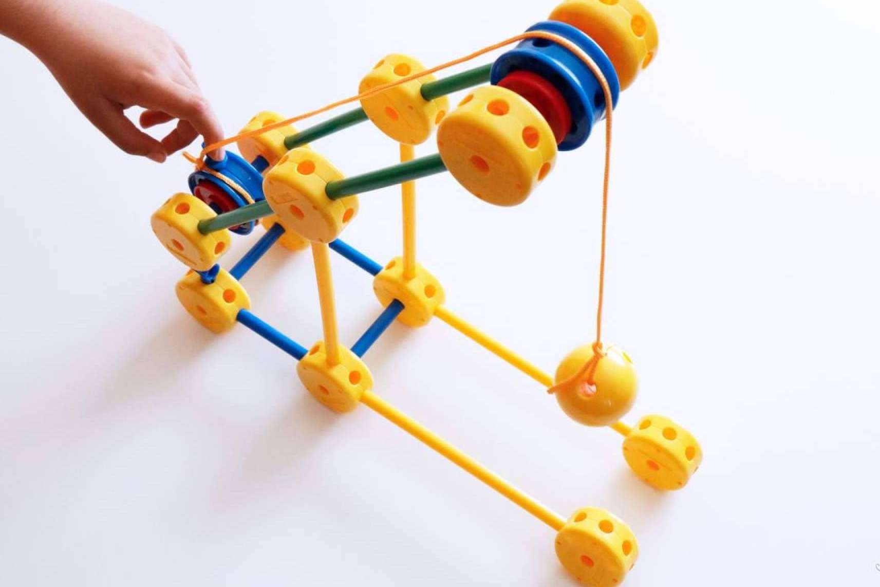 ¿Por qué utilizar los juguetes de construcción Broks en el aula?
