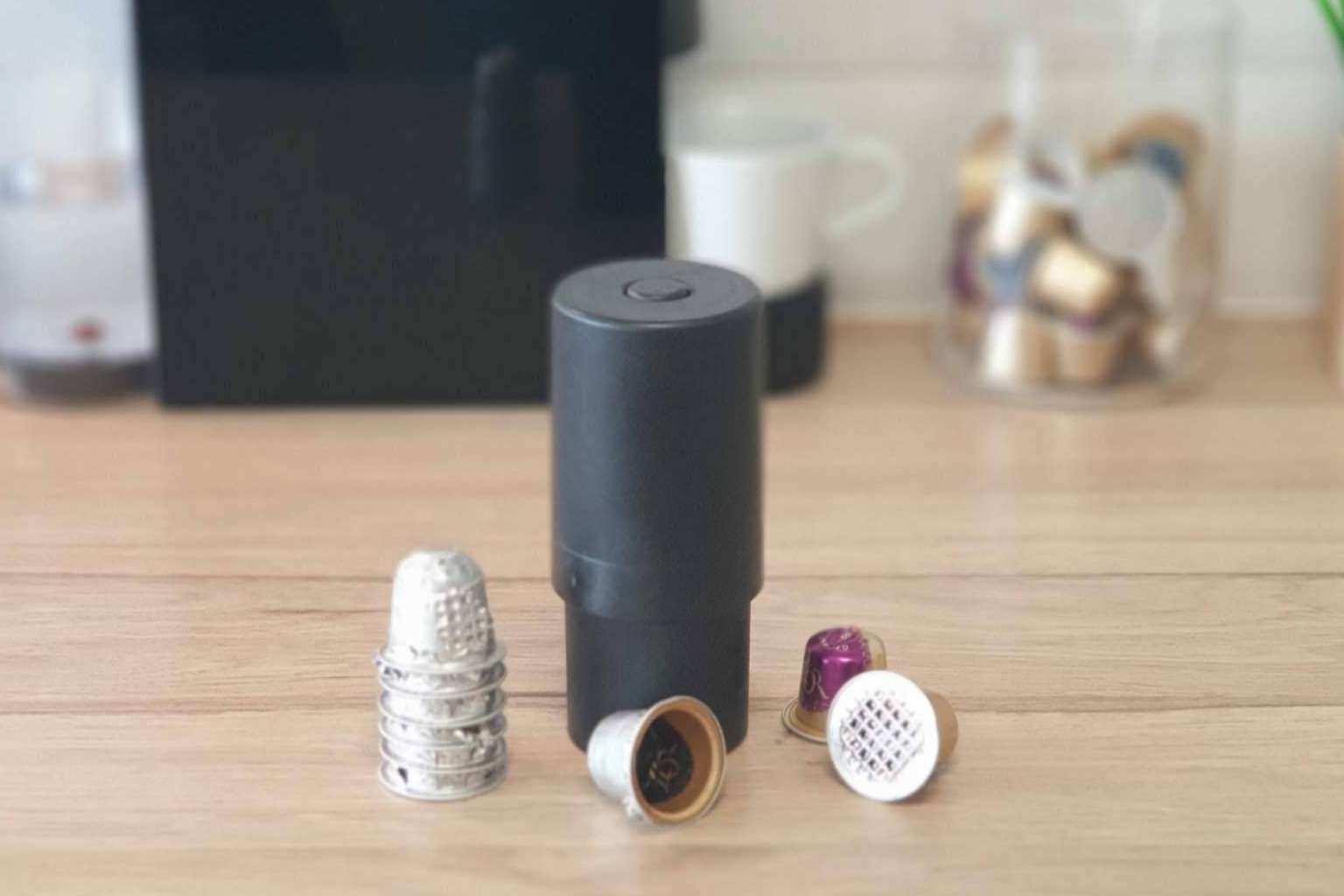 Reciclar las cápsulas de café con el invento de Coffee Out