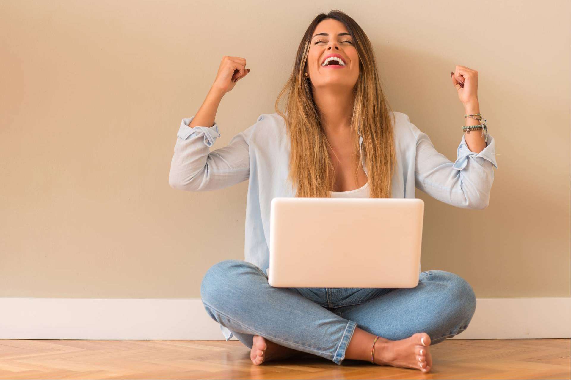 Una nueva profesión en auge que permite emprender desde casa, la asistencia virtual