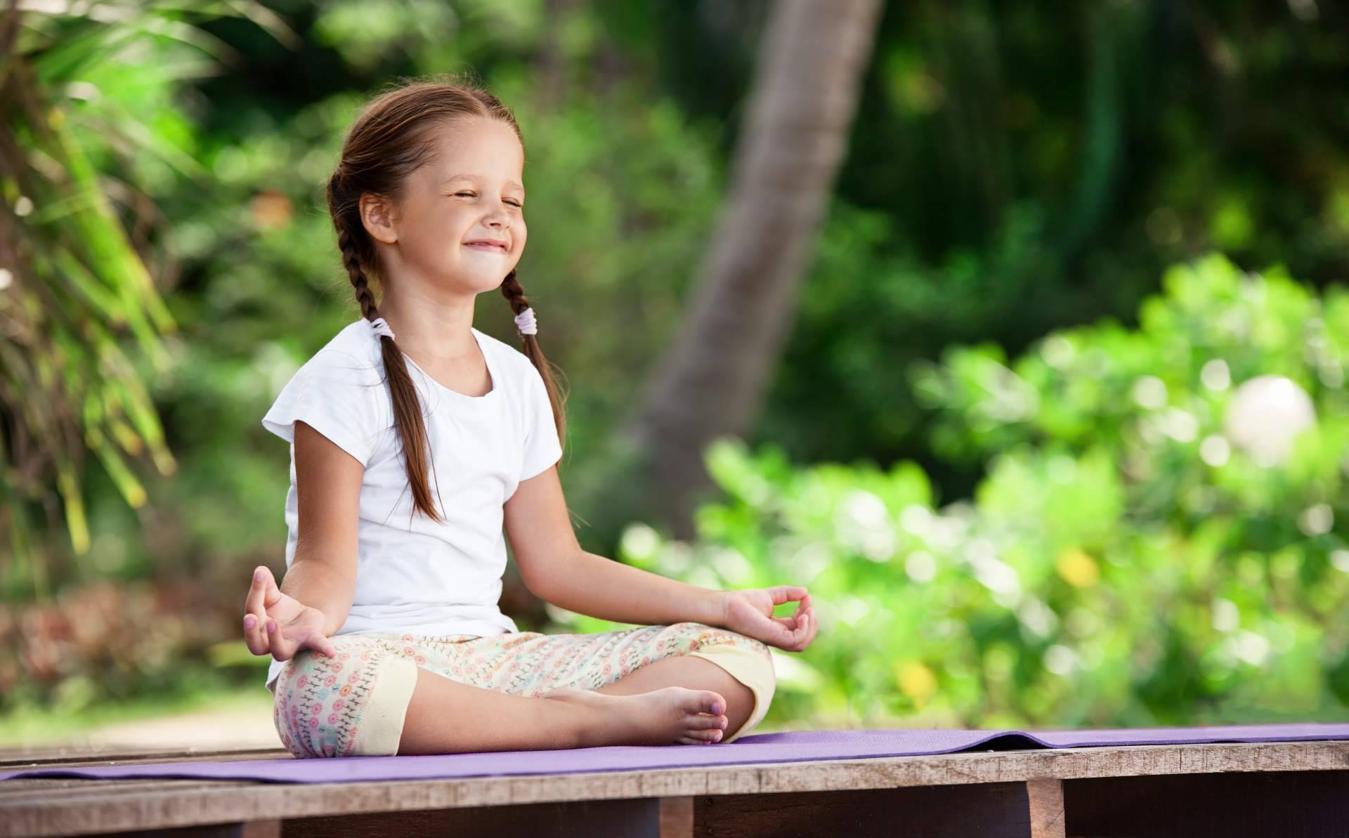 Las ventajas del yoga para niños, por Yogateca