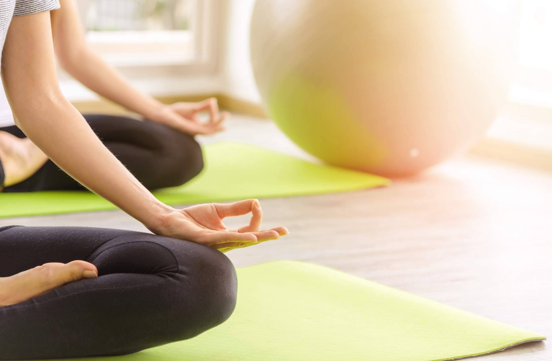 Aprender a meditar en 5 sencillos pasos con el curso de meditación de Escuela Transformacional