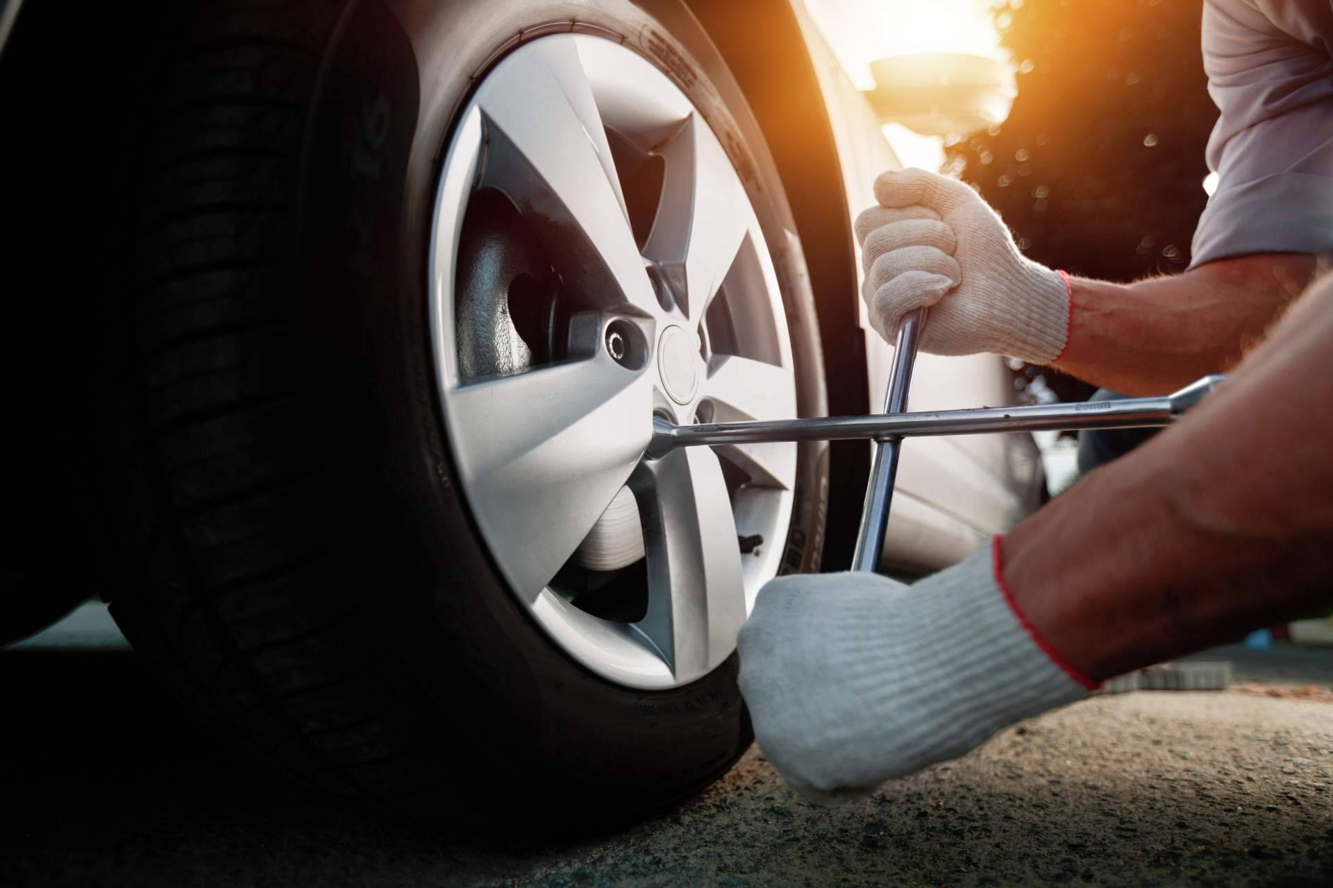 ¿Cuándo hay que cambiar los neumáticos del coche?, por SF Motor