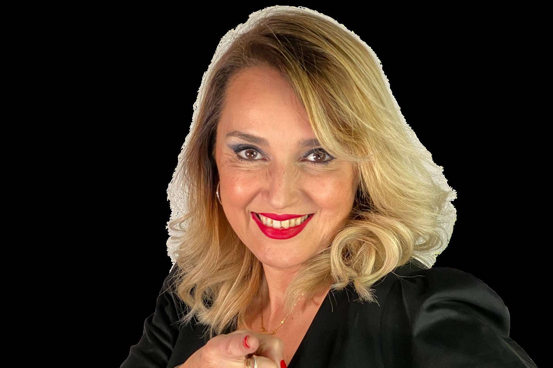 Carmen Sales ayuda a gestionar el cambio