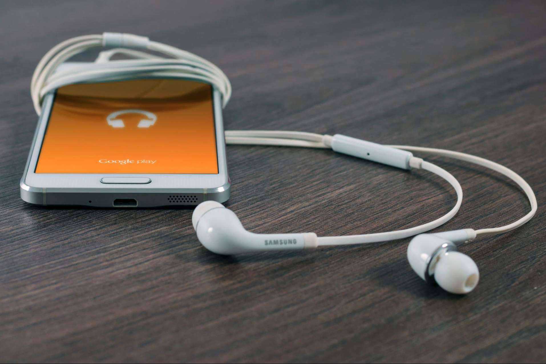 Producción de podcasts corporativos, de la mano de La Fábrica de Podcast
