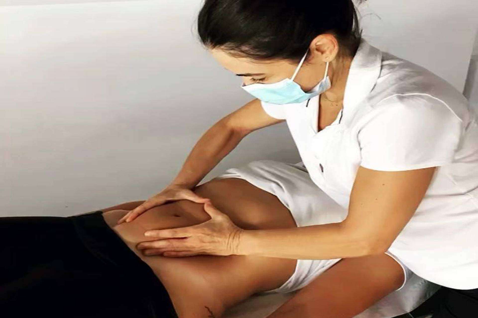 Tratamientos y servicios de calidad en la clínica FisioClinics Palma