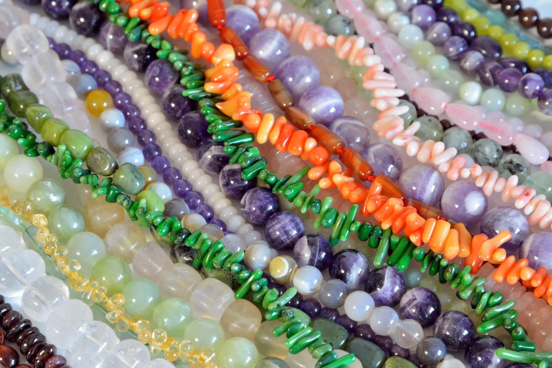 Tierra de Gemas, pulseras de piedras energéticas