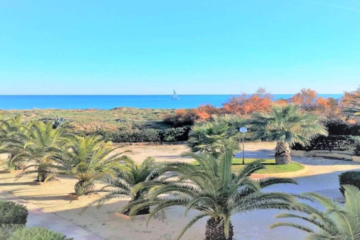 Adosado en playa de Oliva en Valencia, Residencial Olival