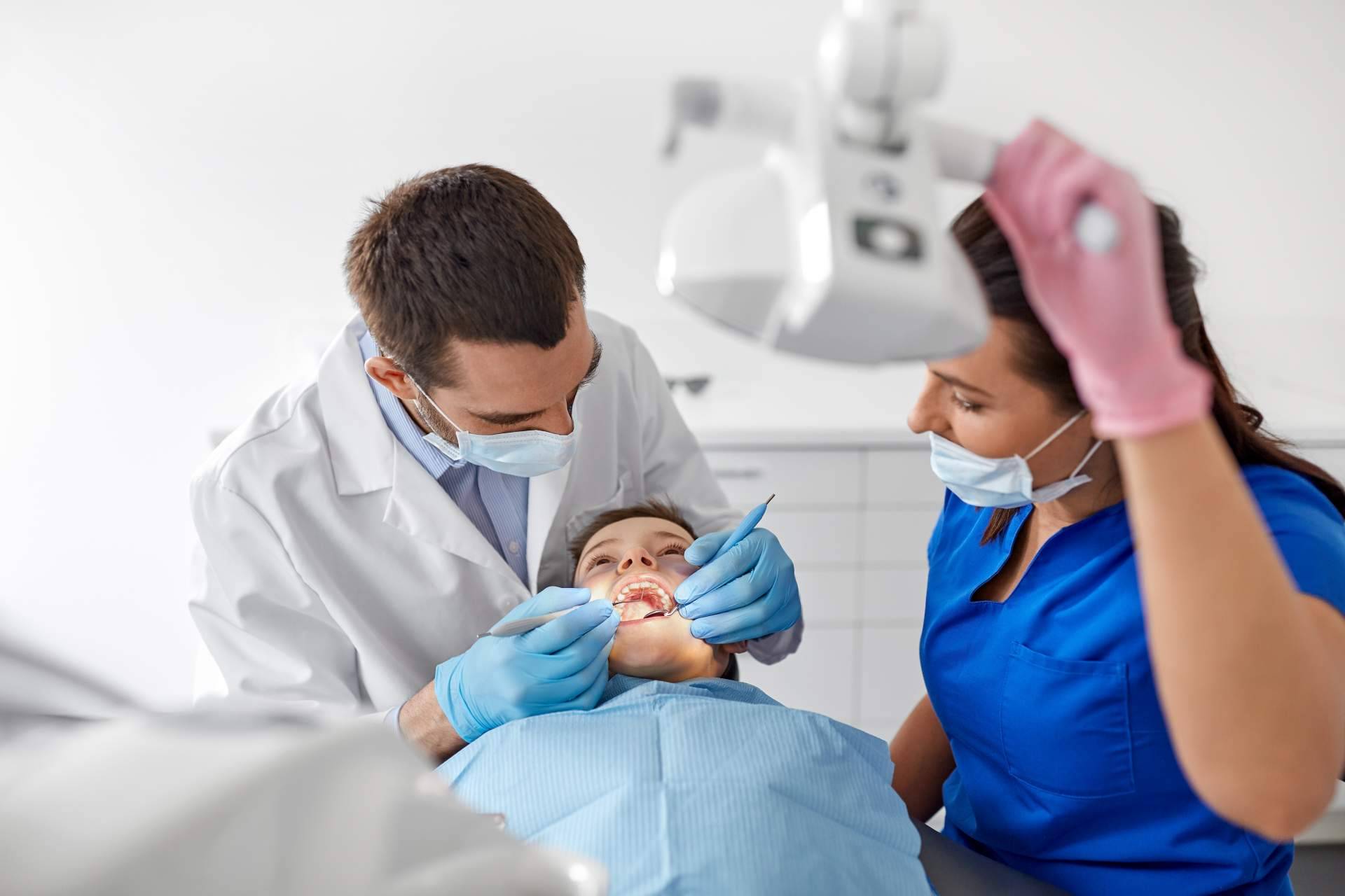 Última tecnología en composites estratificados en la clínica Corrales Dental