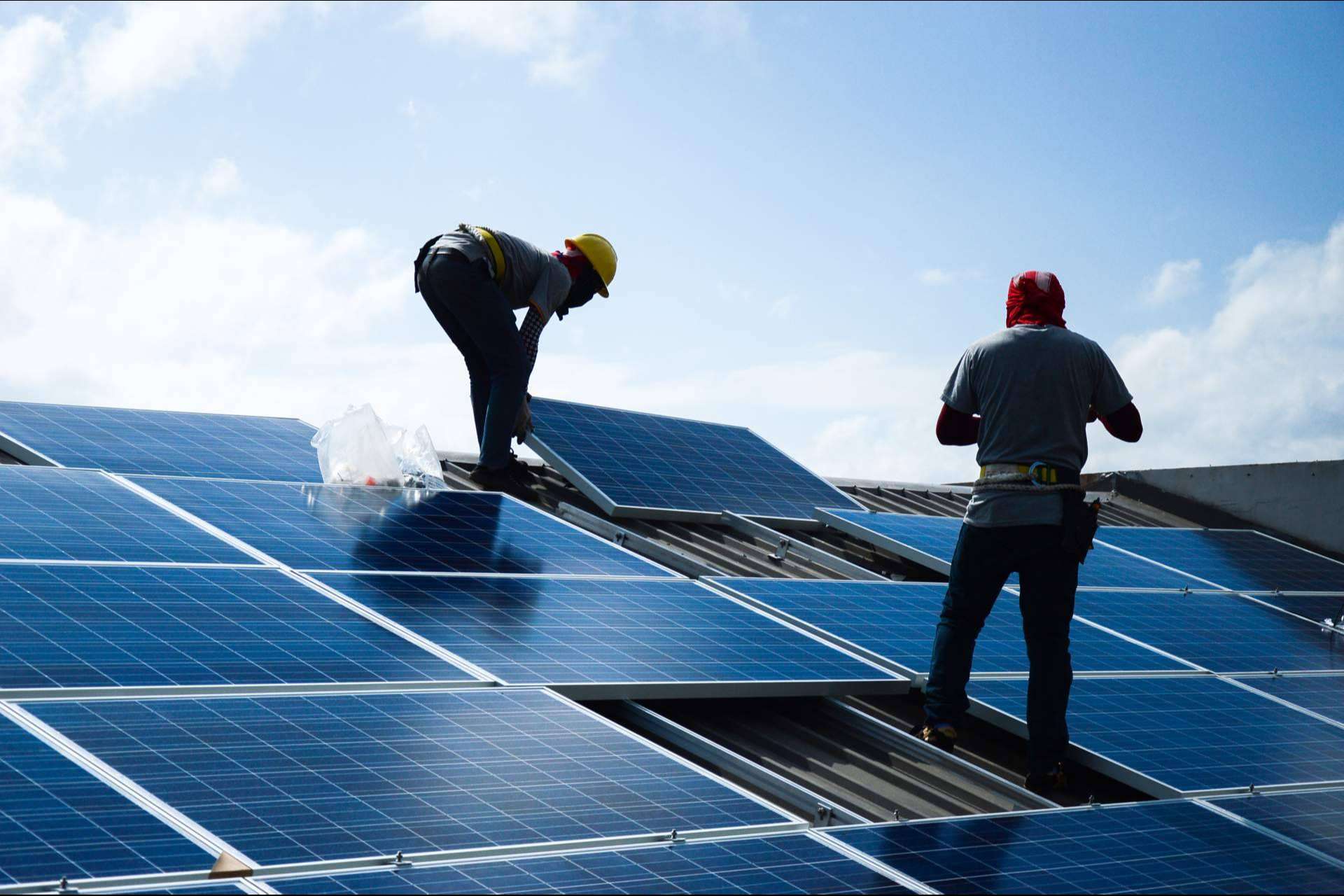La instalación de paneles solares de la mano de Energybox permite ahorrar hasta un 60% en la factura de la electricidad