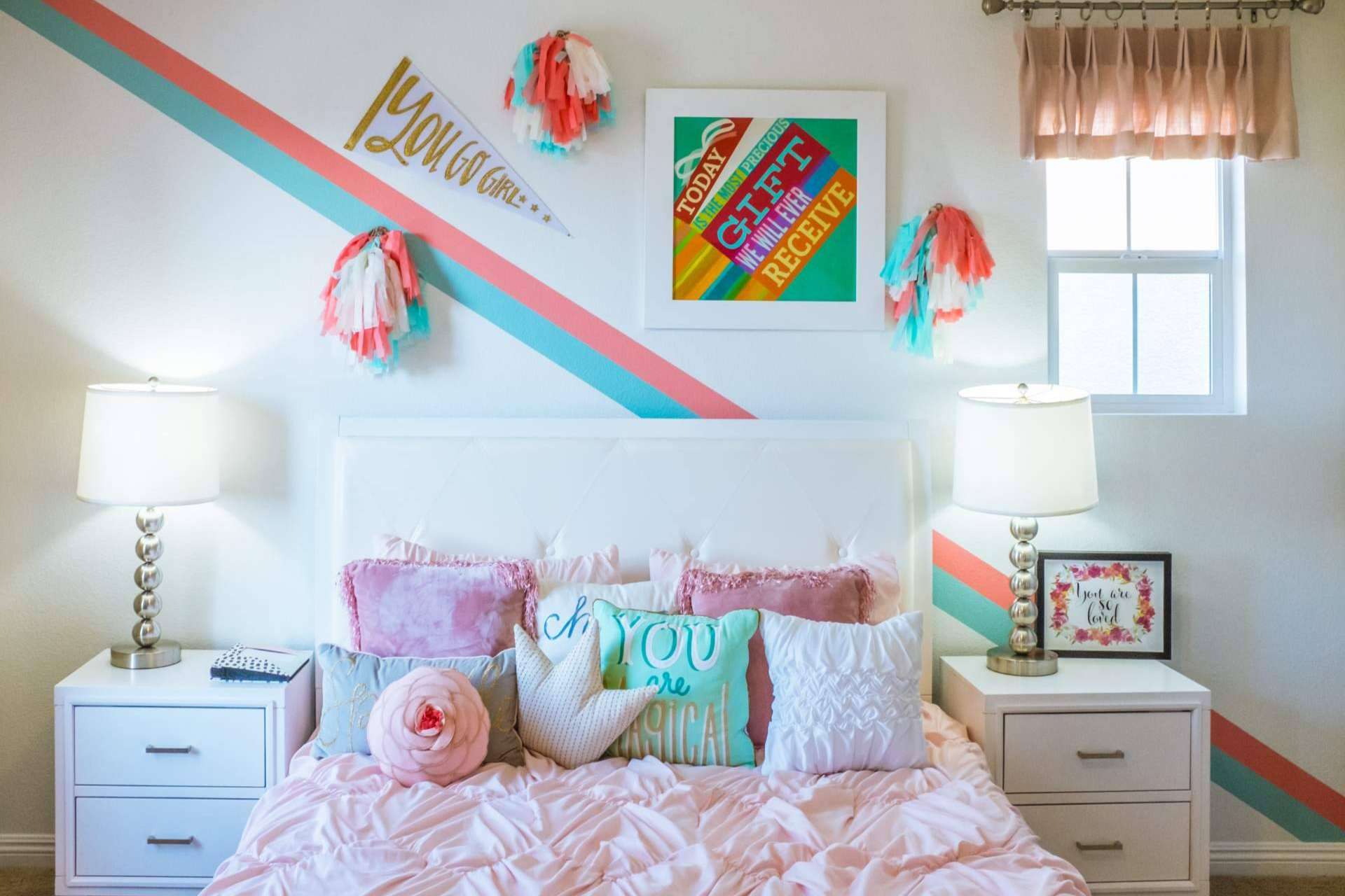 Muebles y diseños especiales para decorar una habitación infantil de la mano de Buychester