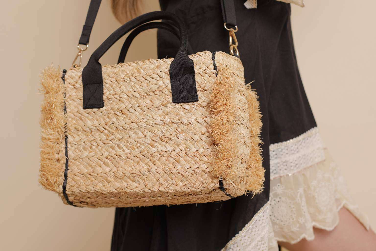 Grecca By Mia permite comprar capazos con todas las tendencias en bolsos de playa 2022