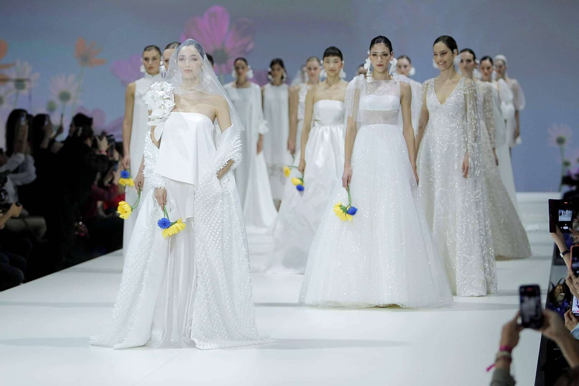 ¿Qué tendencias en vestidos de novia cobrarán protagonismo en el próximo año 2023?