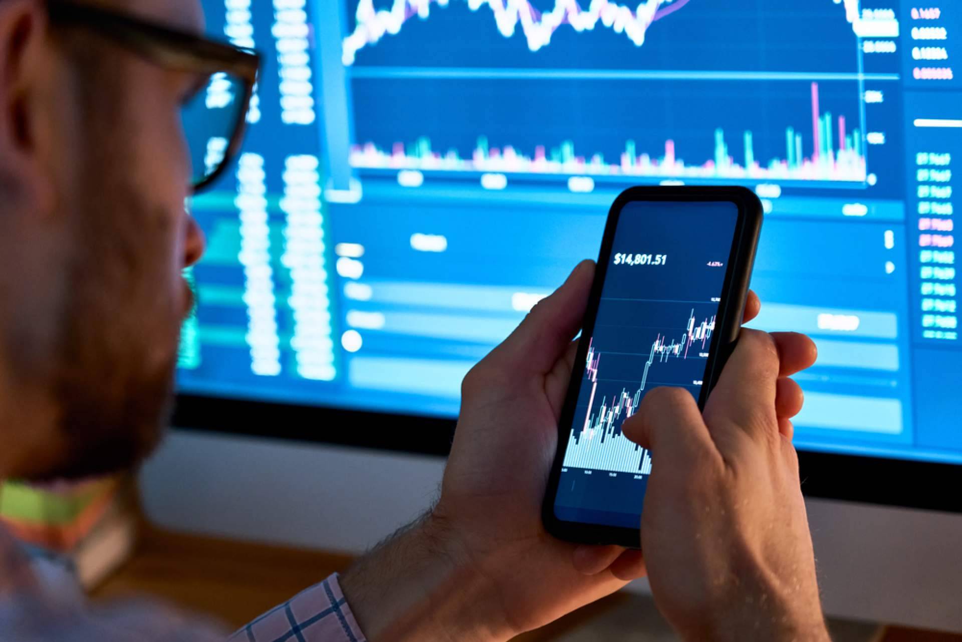 Obtener todo el conocimiento del mercado es posible para los programas formativos de CMR Bolsa para futuros traders
