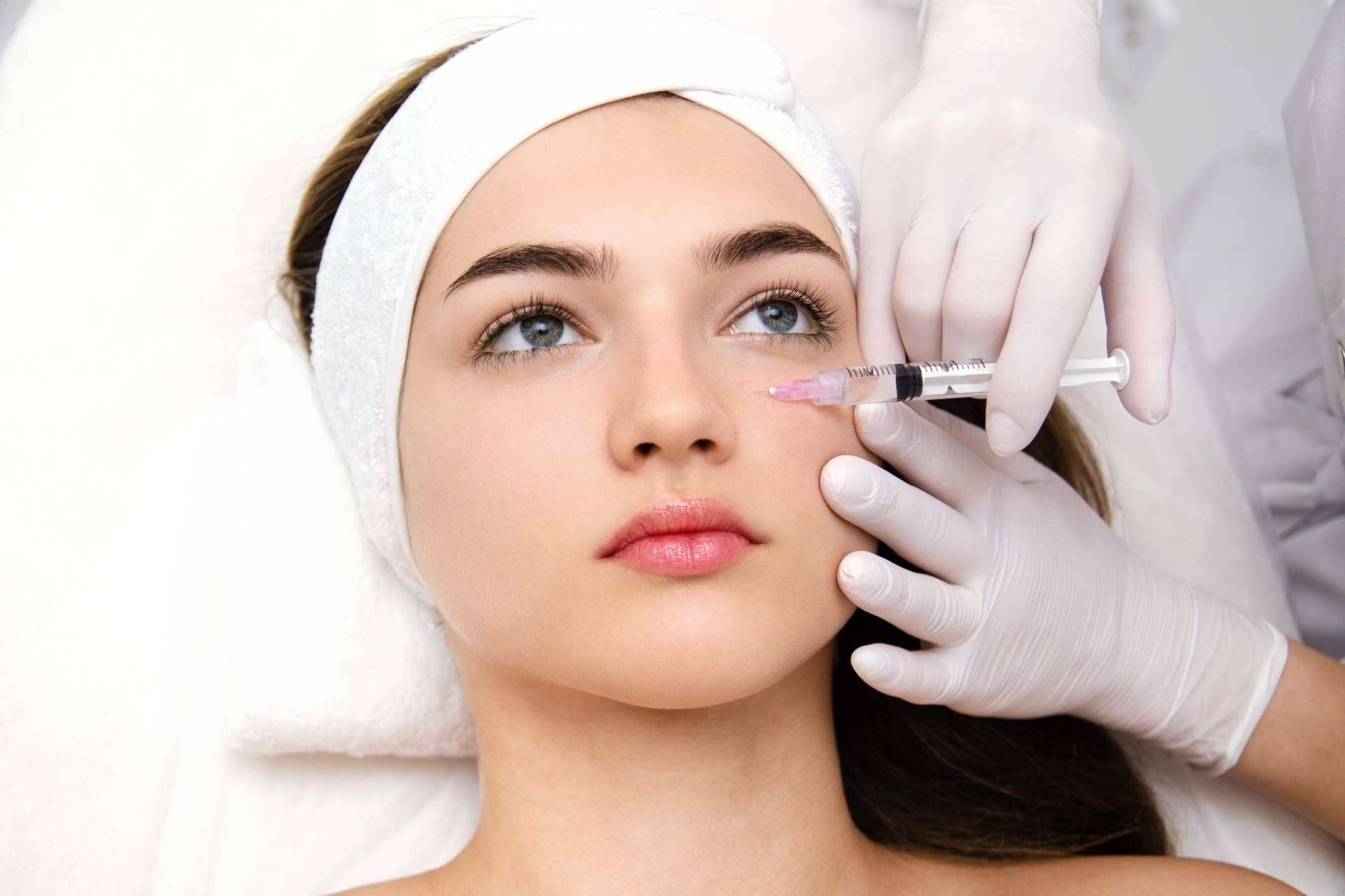 Elegir al mejor cirujano plástico para cirugía estética en Clínica Tarrazo