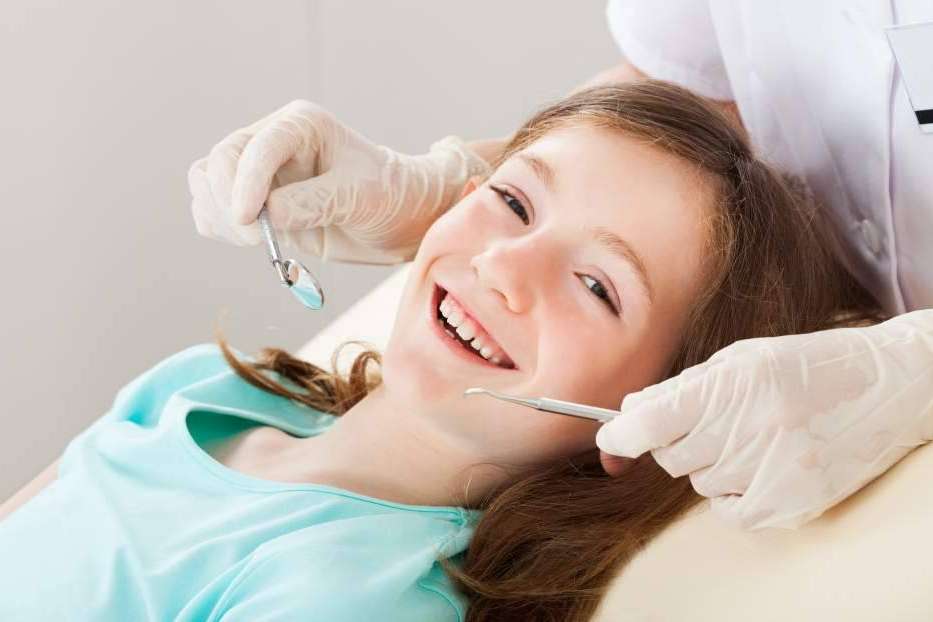Someterse a tratamientos dentales para niños en Badalona con la Clínica Dental Rob
