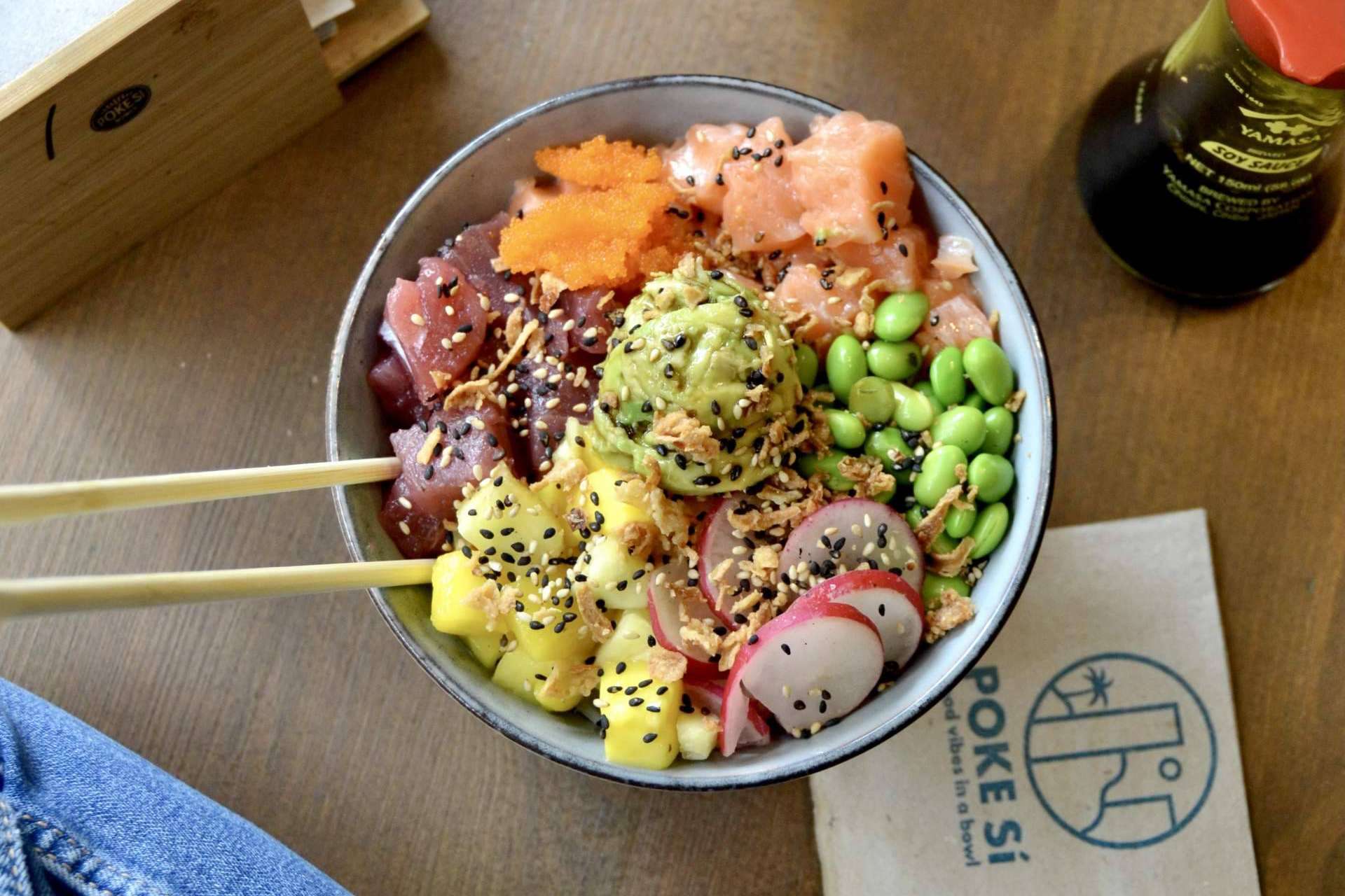 POKE Sí lleva sus stands de comida a los festivales Primavera Sound y Cruïlla y prepara la apertura de dos nuevos locales de poke bowls en Barcelona